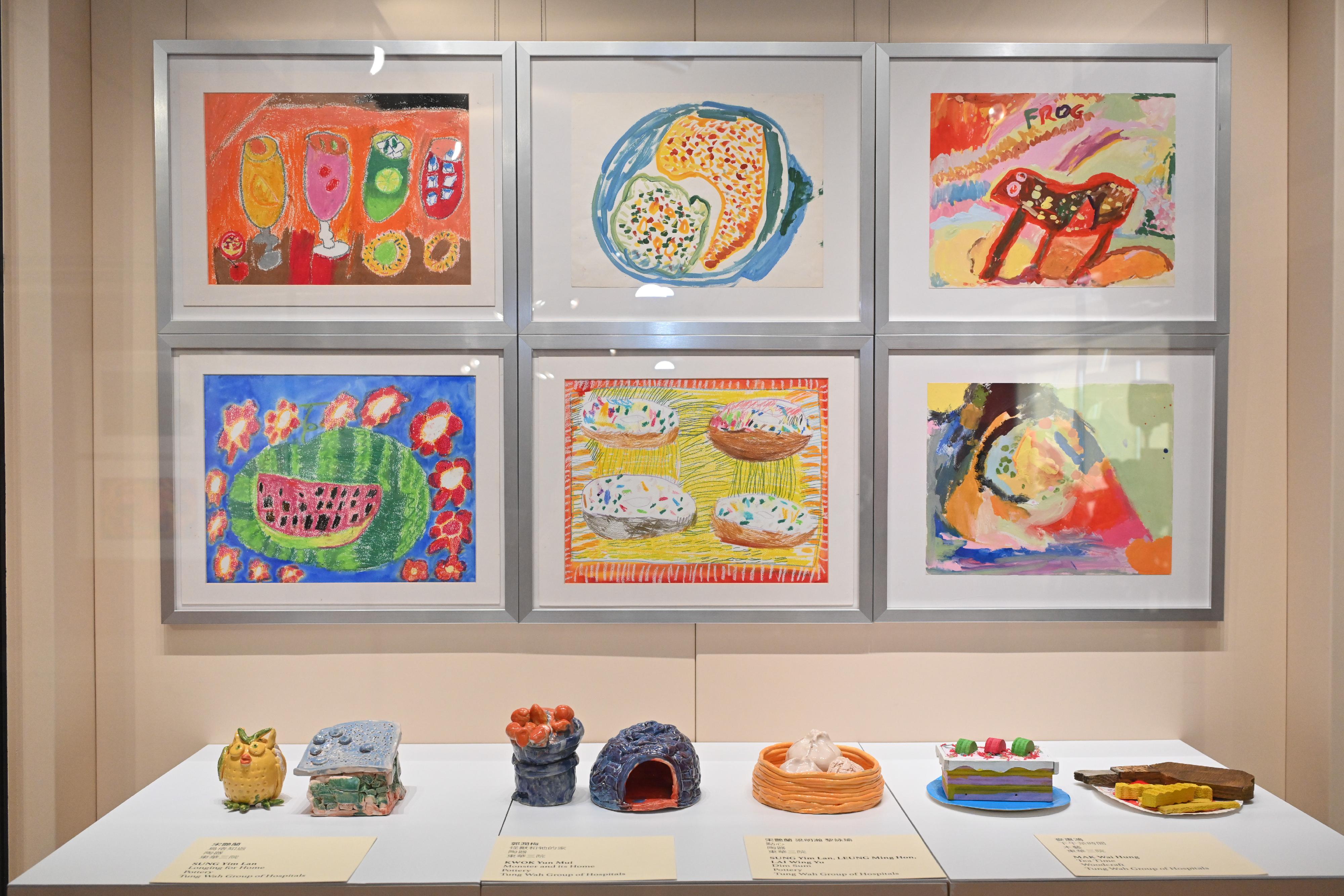 The "Infinite Creativity in Art" Exhibition, jointly organised by the Labour and Welfare Bureau, the Social Welfare Department, the Arts Development Fund for Persons with Disabilities and Sun Museum, will showcase about 200 art pieces created by persons with disabilities from tomorrow (January 12). Photo shows art pieces at the exhibition.