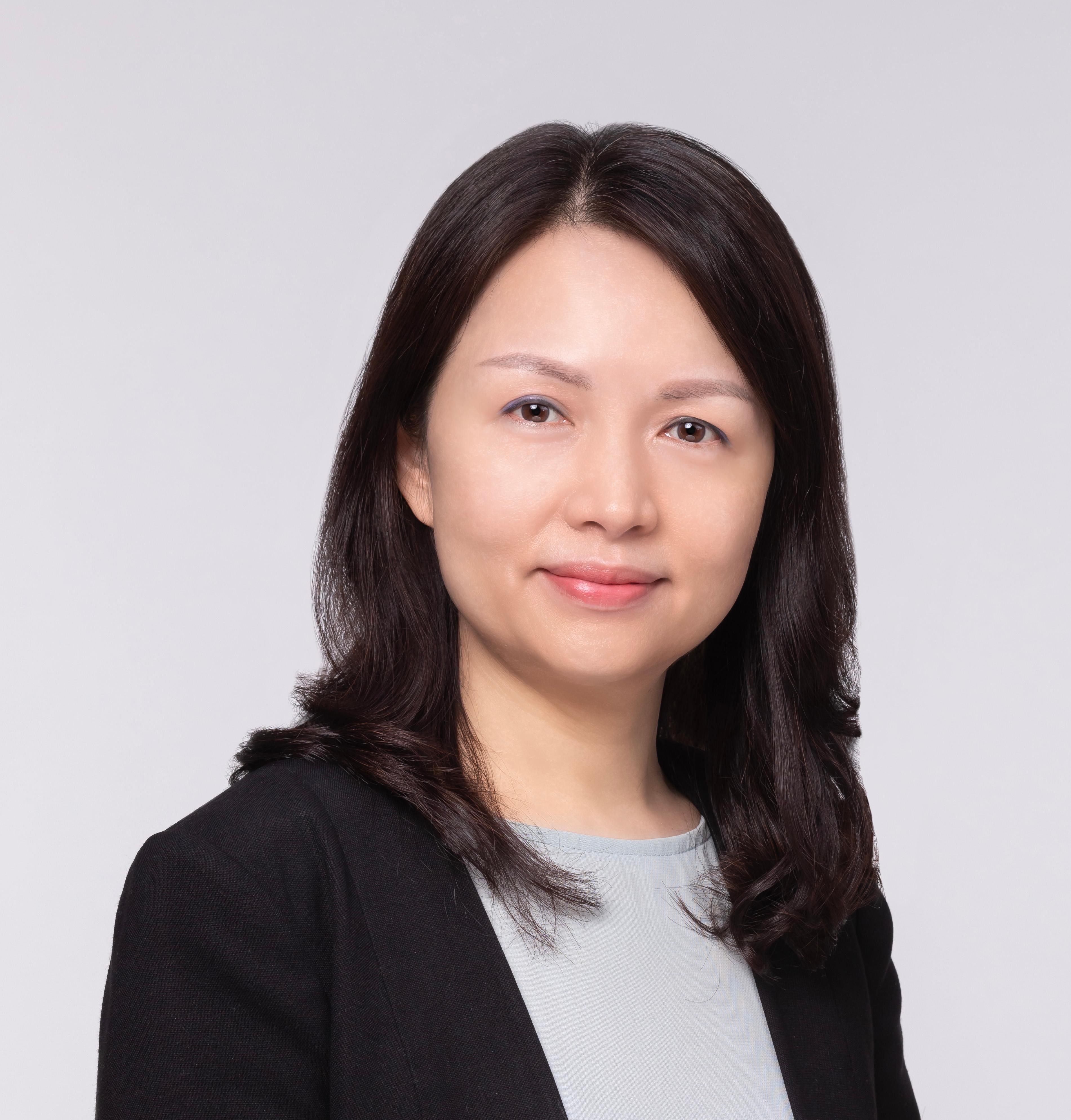 The Legislative Council Commission announced today (January 15) the appointment of Ms Dora Wai to succeed Mr Kenneth Chen as the Secretary General of the LegCo Secretariat.