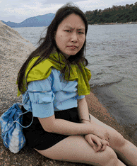 Chan Ching-man, aged 34, is about 1.5 metres tall, 53 kilograms in weight and of fat build. She has a round face with yellow complexion and long straight black hair. She was last seen wearing a blue shirt, a black skirt and slippers.