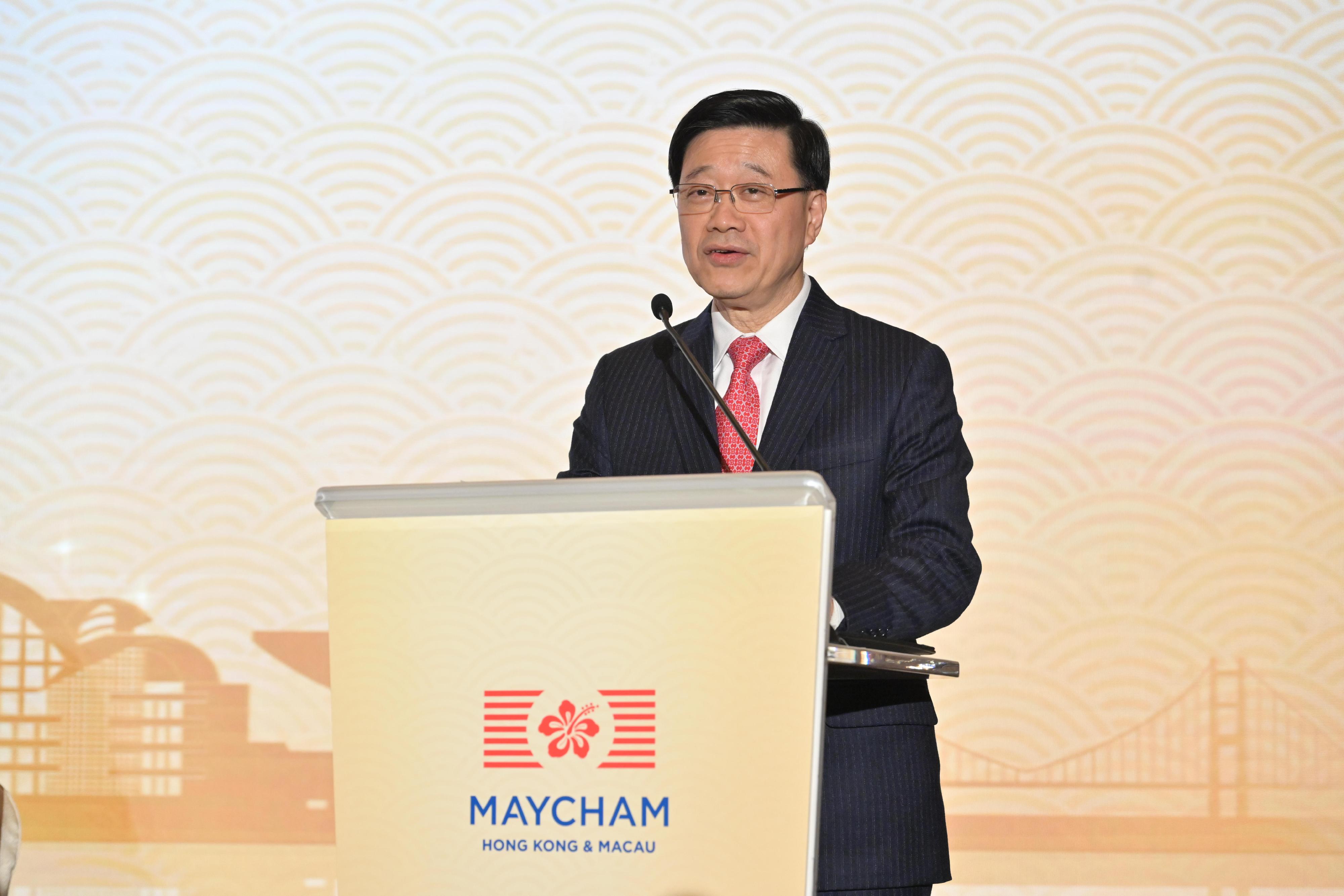 The Chief Executive, Mr John Lee, speaks at the Malaysian Chamber of Commerce Hong Kong & Macau 10th Anniversary Cocktail Reception today (January 25).