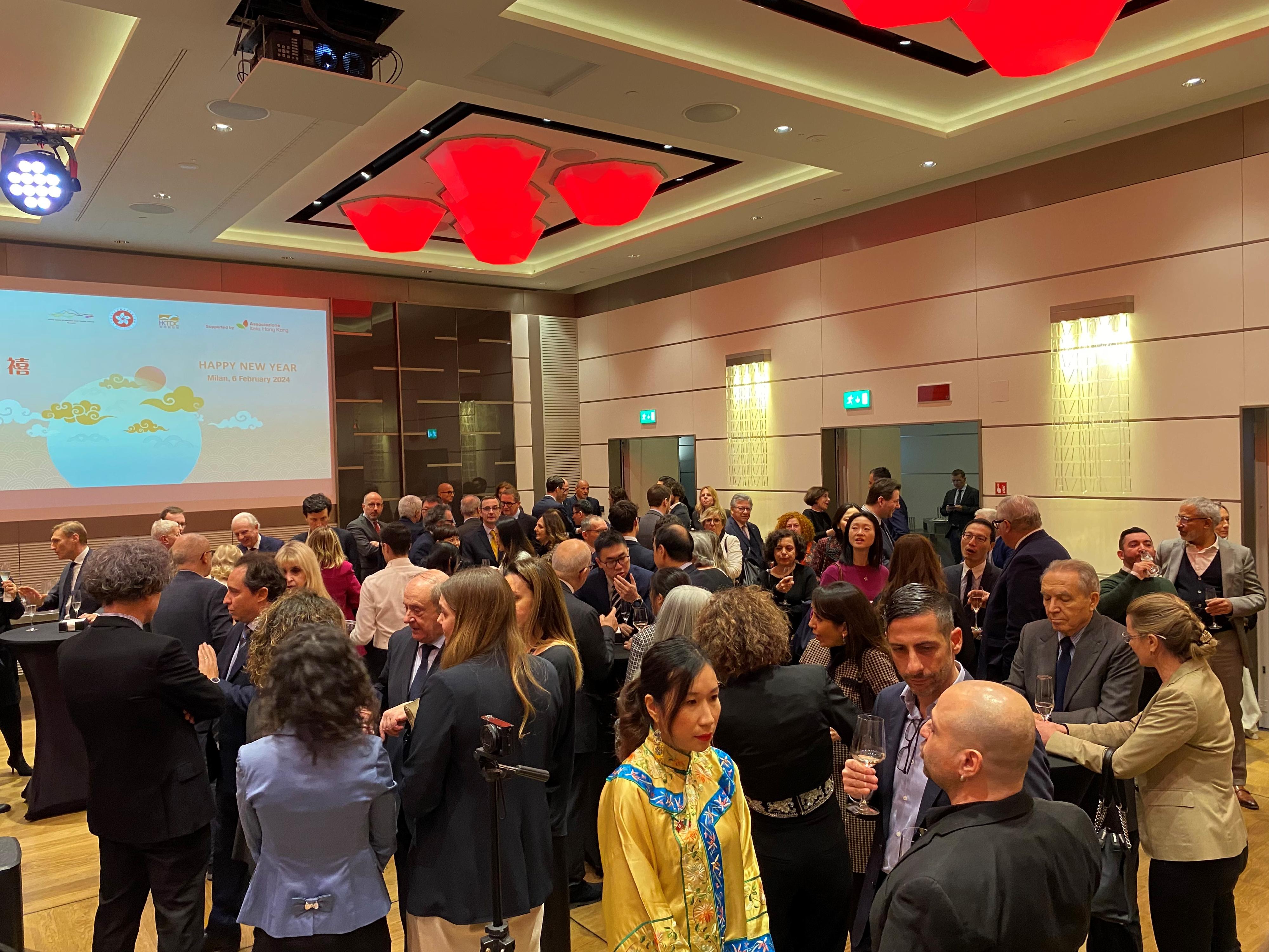 About 140 guests including officials and businesses attended the Chinese New Year reception held in Milan, Italy on February 6 (Milan time).