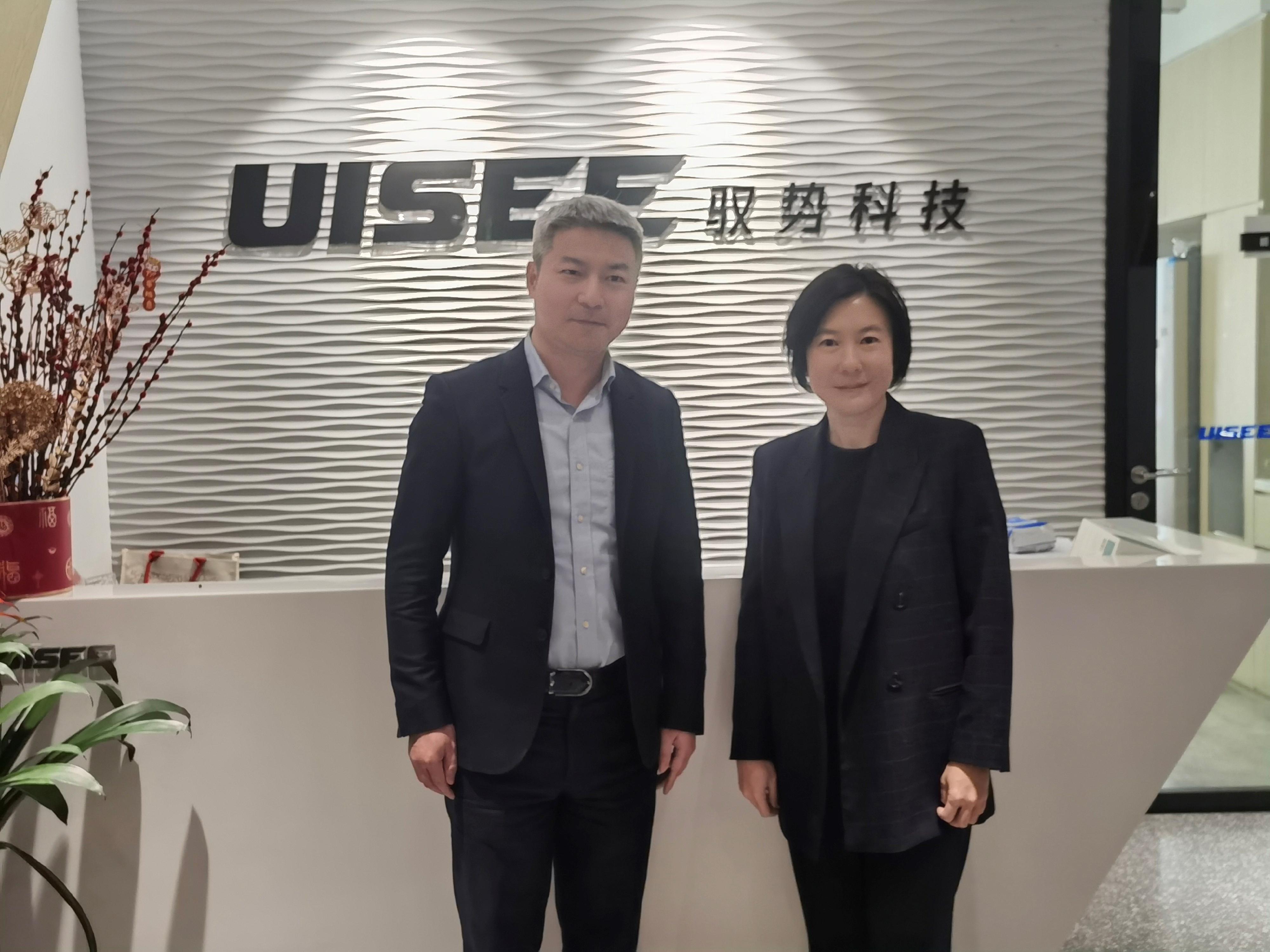 AI driverless technology company UISEE announced it will set up its international headquarters, a research and development centre and a corporate treasury centre in Hong Kong. Photo shows the Director-General of Investment Promotion at Invest Hong Kong, Ms Alpha Lau (right), with the Co-Founder, Chairman and CEO of UISEE, Mr Gansha Wu (left), during her recent visit to Beijing. 