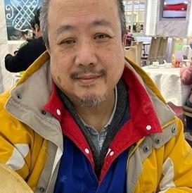 Ling Kim-wah, aged 64, is 1.65 metres tall, about 60 kilograms in weight and of fat build. He has a round face with yellow complexion and short black and white hair. He was last seen wearing a light colour top, black trousers and black shoes.