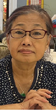 Li Siu-kuen, aged 68, is about 1.5 metres tall, 52 kilograms in weight and of thin build. She has a long face with yellow complexion and long grey and white hair. She was last seen wearing a blue long-sleeved floral shirt, blue trousers, grey shoes and carrying a blue handbag.