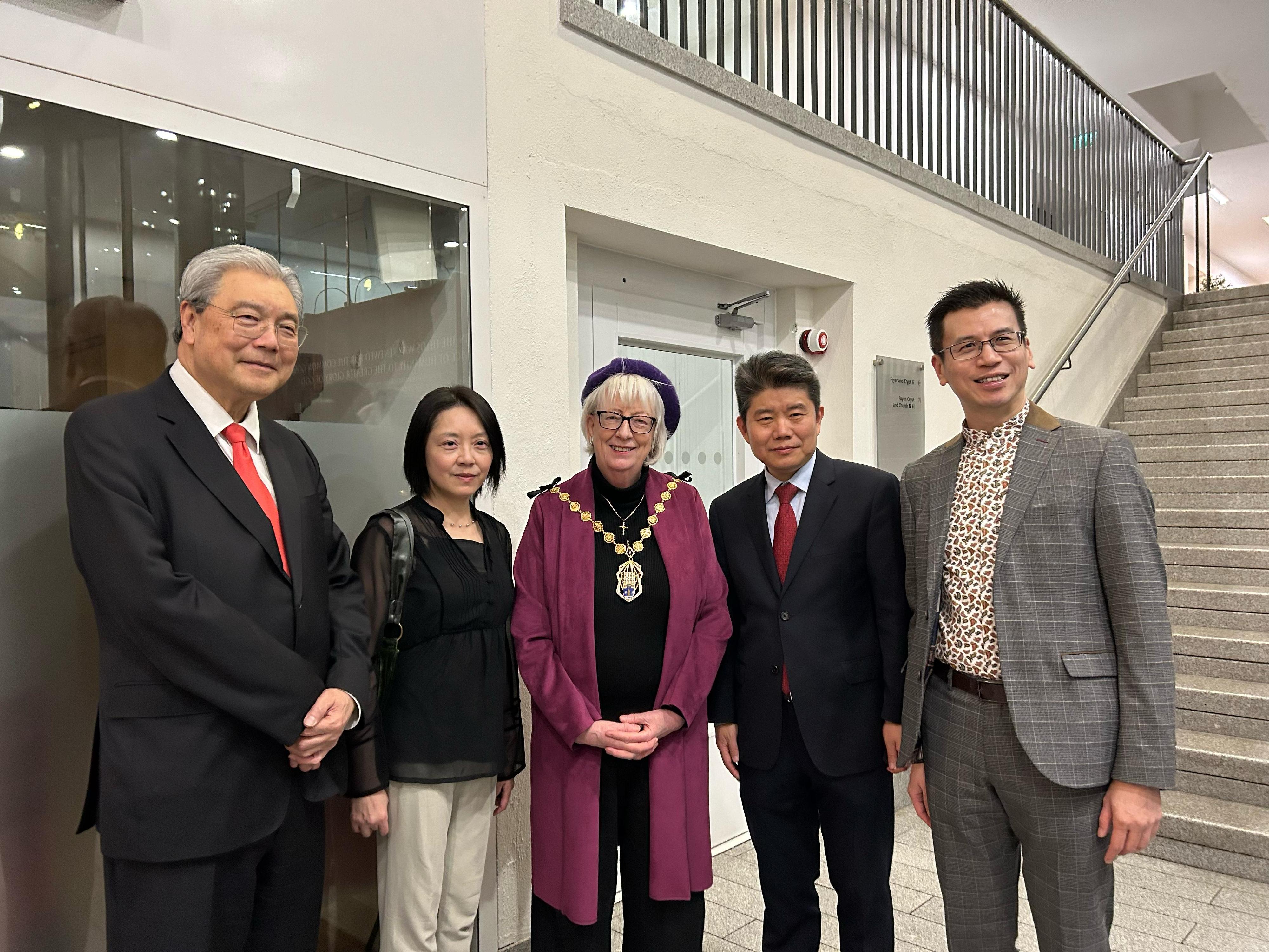The Hong Kong Economic and Trade Office, London (London ETO) supported the Ming-Ai (London) Institute's Hong Kong pop music concert held at St Martin-in-the-Fields Hall, Trafalgar Square in London, the United Kingdom (UK), on March 7 (London time). Photo shows (from left) the Chairman of the Board of Directors of the Ming-Ai (London) Institute, Professor Jonathan Liu; the Dean of the Ming-Ai (London) Institute, Ms Li Chungwen; the Lord Mayor of Westminster, Ms Patricia McAllister; the Minister Counsellor for Cultural Affairs of the Chinese Embassy in the UK, Mr Li Liyan; and the Director of the London ETO, Mr Gilford Law, at the reception.