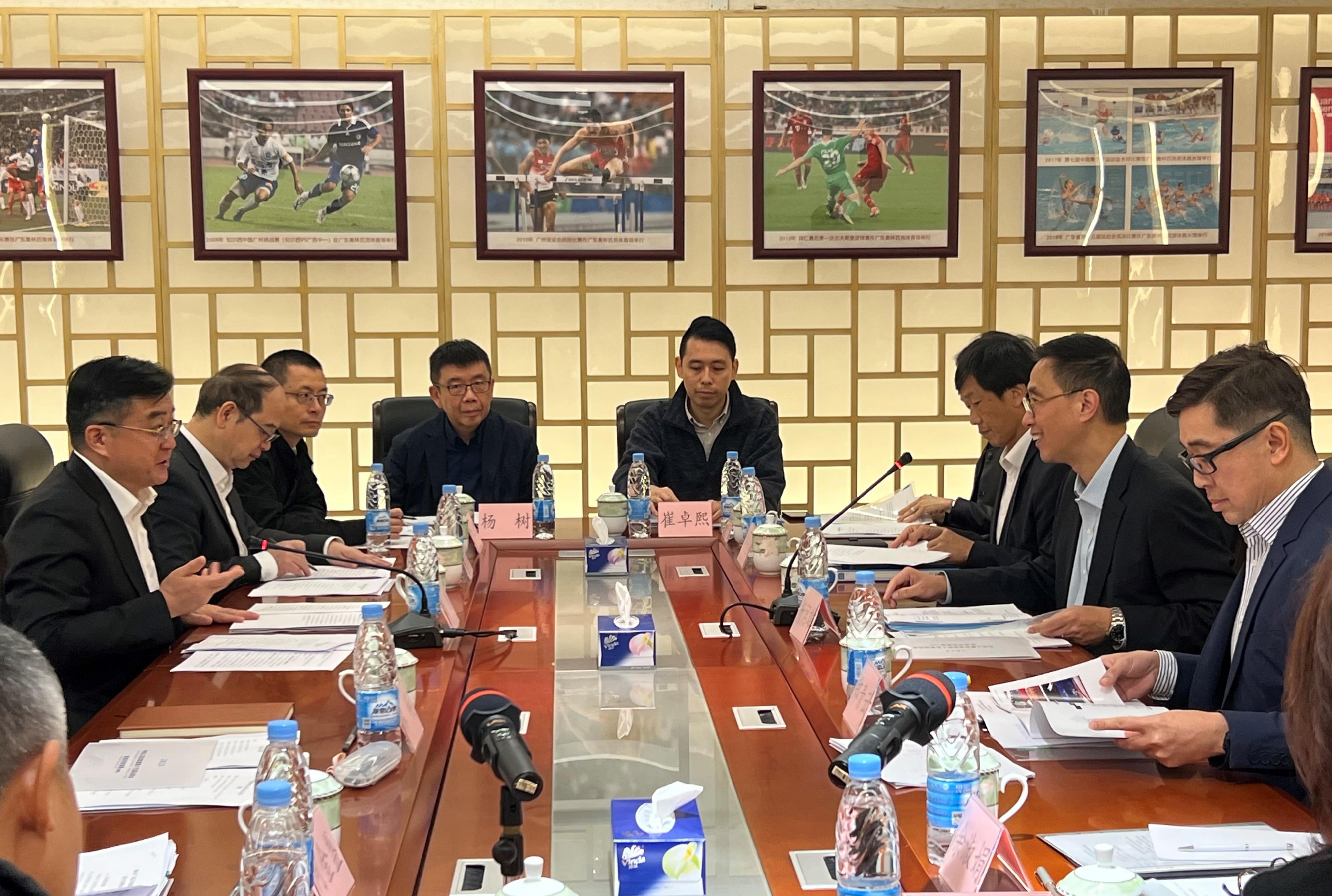 The Secretary for Culture, Sports and Tourism, Mr Kevin Yeung (second right), today (March 20) cochairs with the Head of the Sports Bureau of Guangdong Province, Mr Cui Jian (first left), a meeting in Guangzhou on the preparatory work for the 15th National Games, the 12th National Games for Persons with Disabilities and the 9th National Special Olympic Games. The Head of the National Games Coordination Office (NGCO), Mr Yeung Tak-keung (third right), and the Deputy Head of the NGCO, Mr Paul Cheng (first right), also attend the meeting.