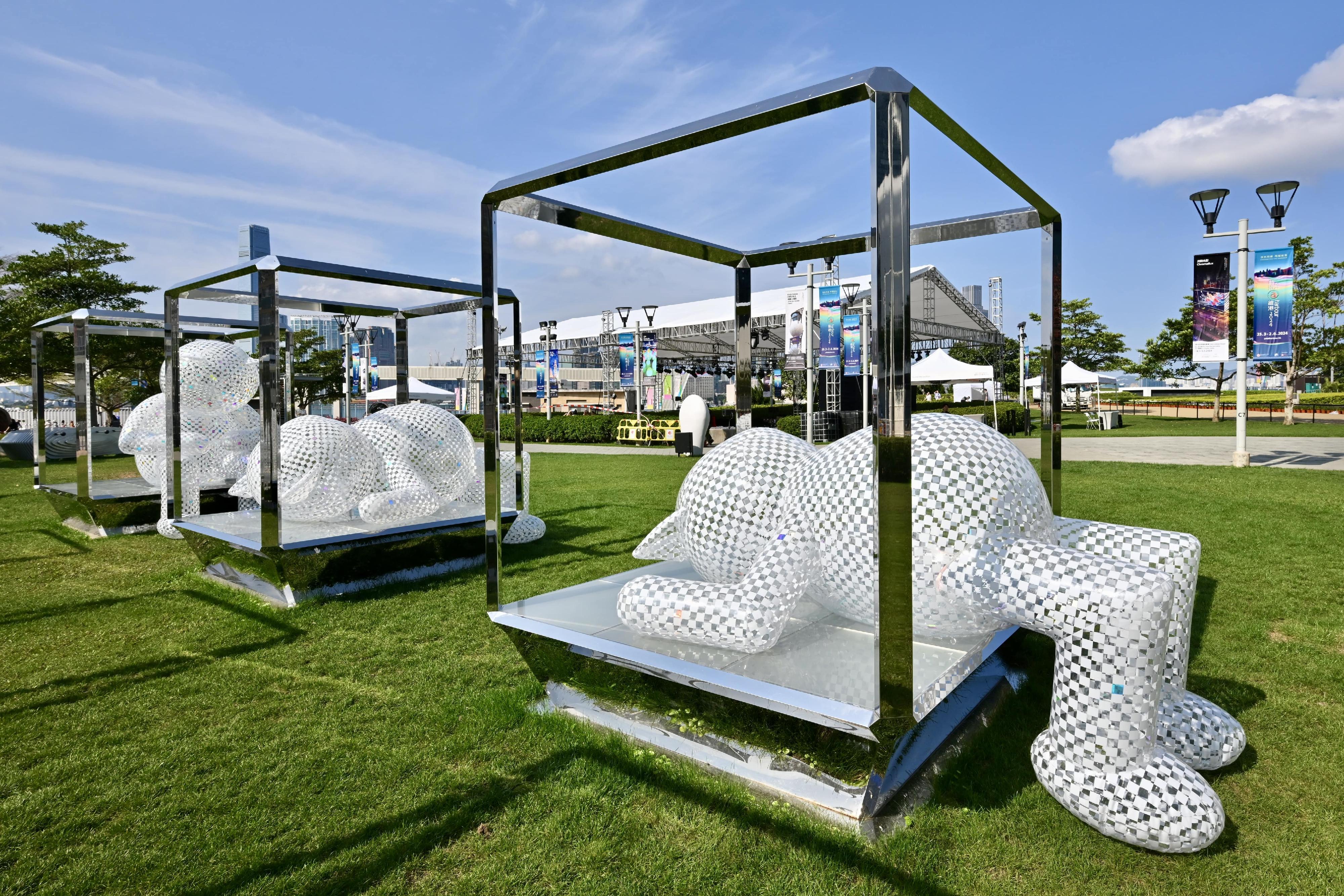 本地藝術家郭達麟的藝術裝置作品《薛丁格床》。