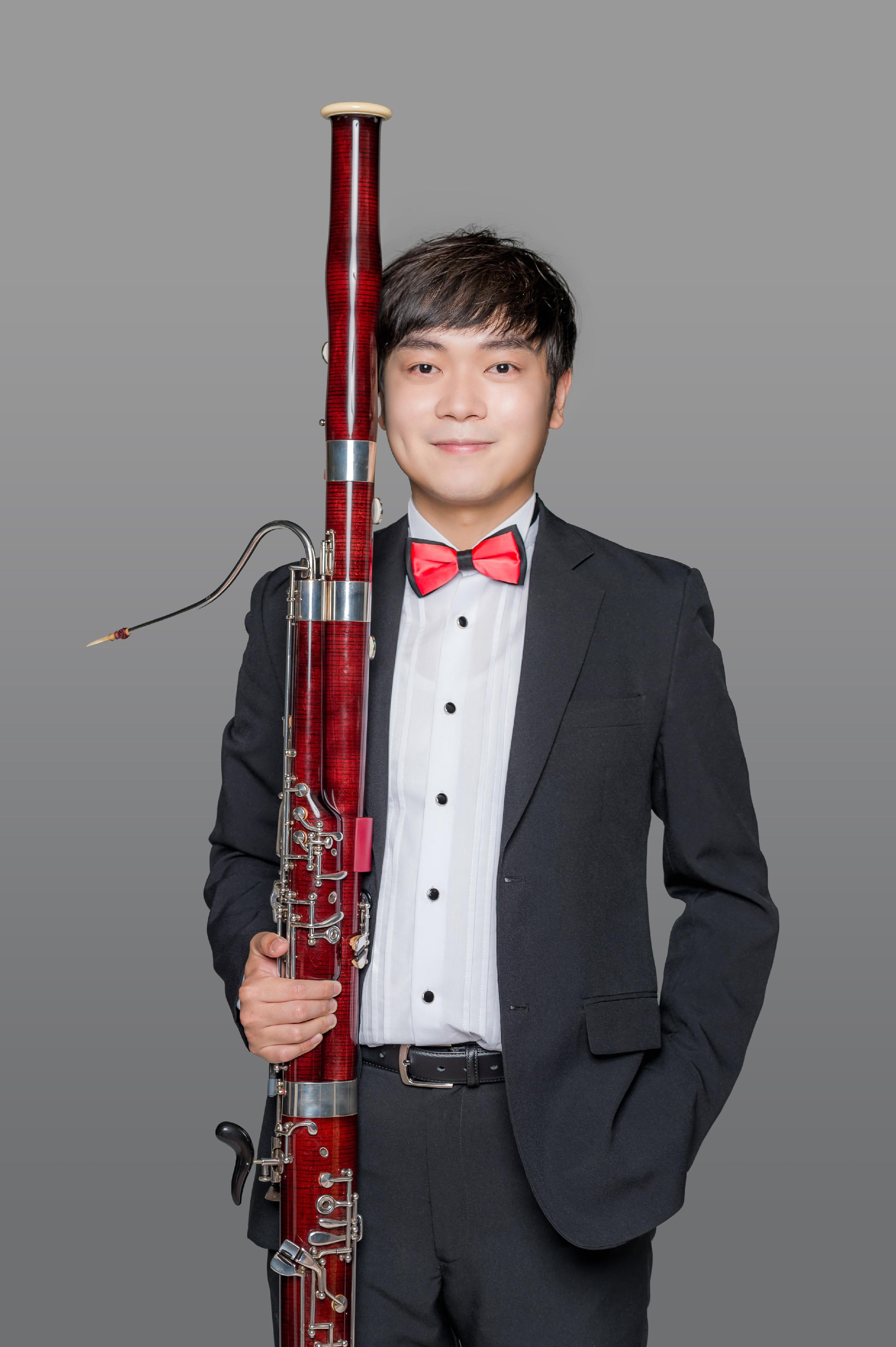 康乐及文化事务署「香港艺术家」系列五月举办许嘉晴与廖冬保长笛及巴松管演奏会。图示巴松管演奏家廖冬保。