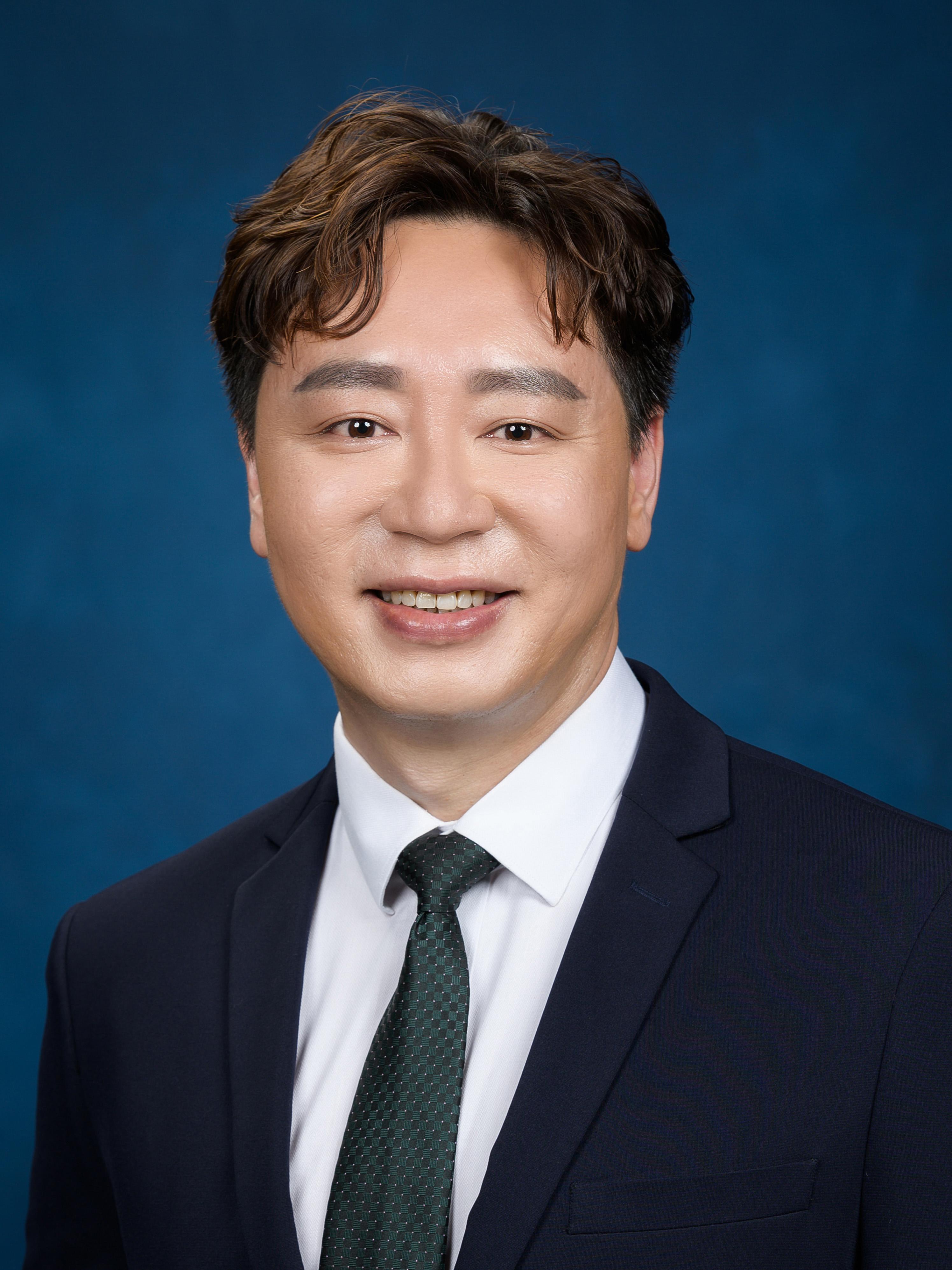 钟志豪博士将由五月二十日起出任中医药发展专员。