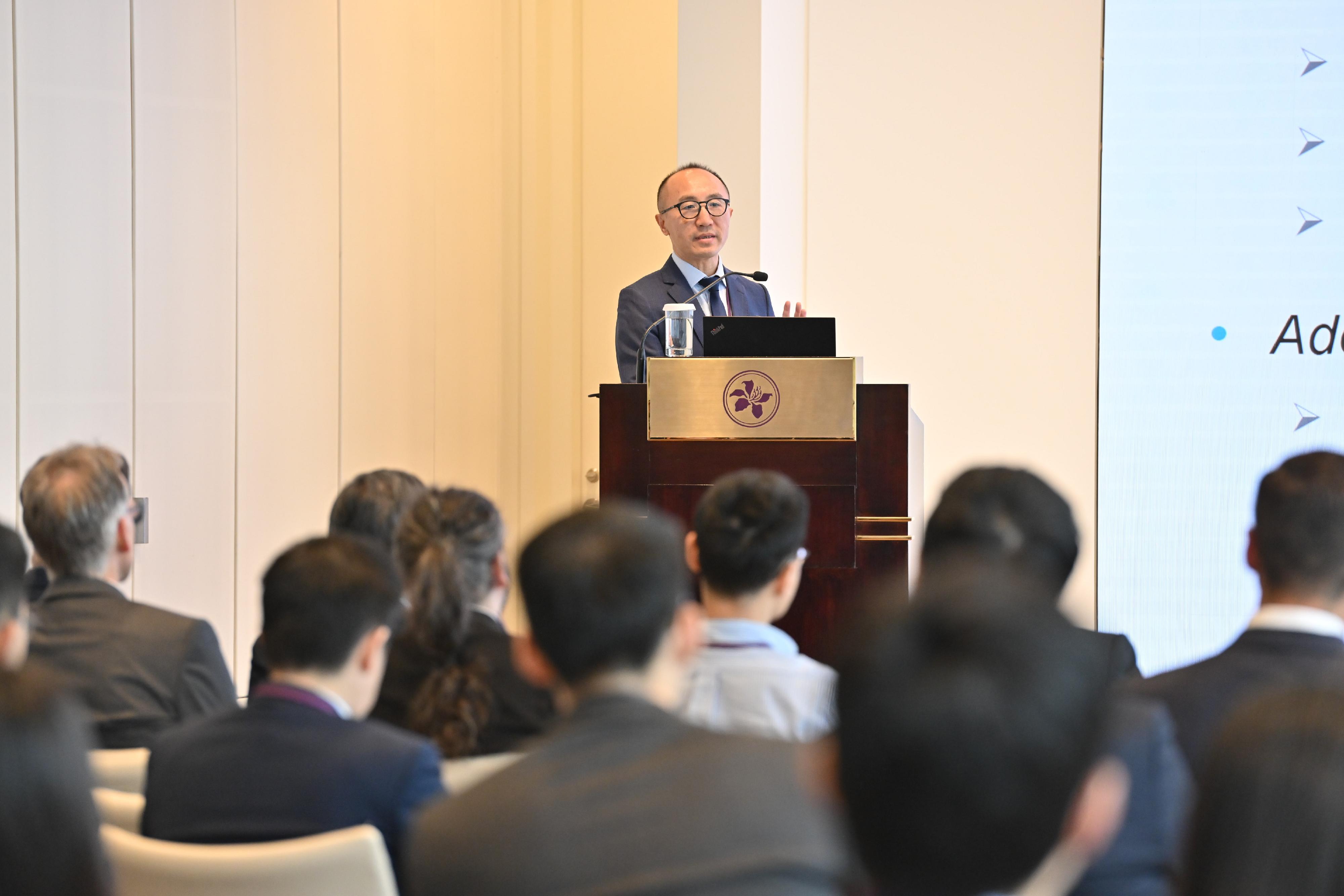 Deputy Director, Monetary and Capital Markets Department of International Monetary Fund, Dr Dong He, delivers a keynote speech for the morning session of the International Conference on Central Bank Digital Currencies and Payment Systems.