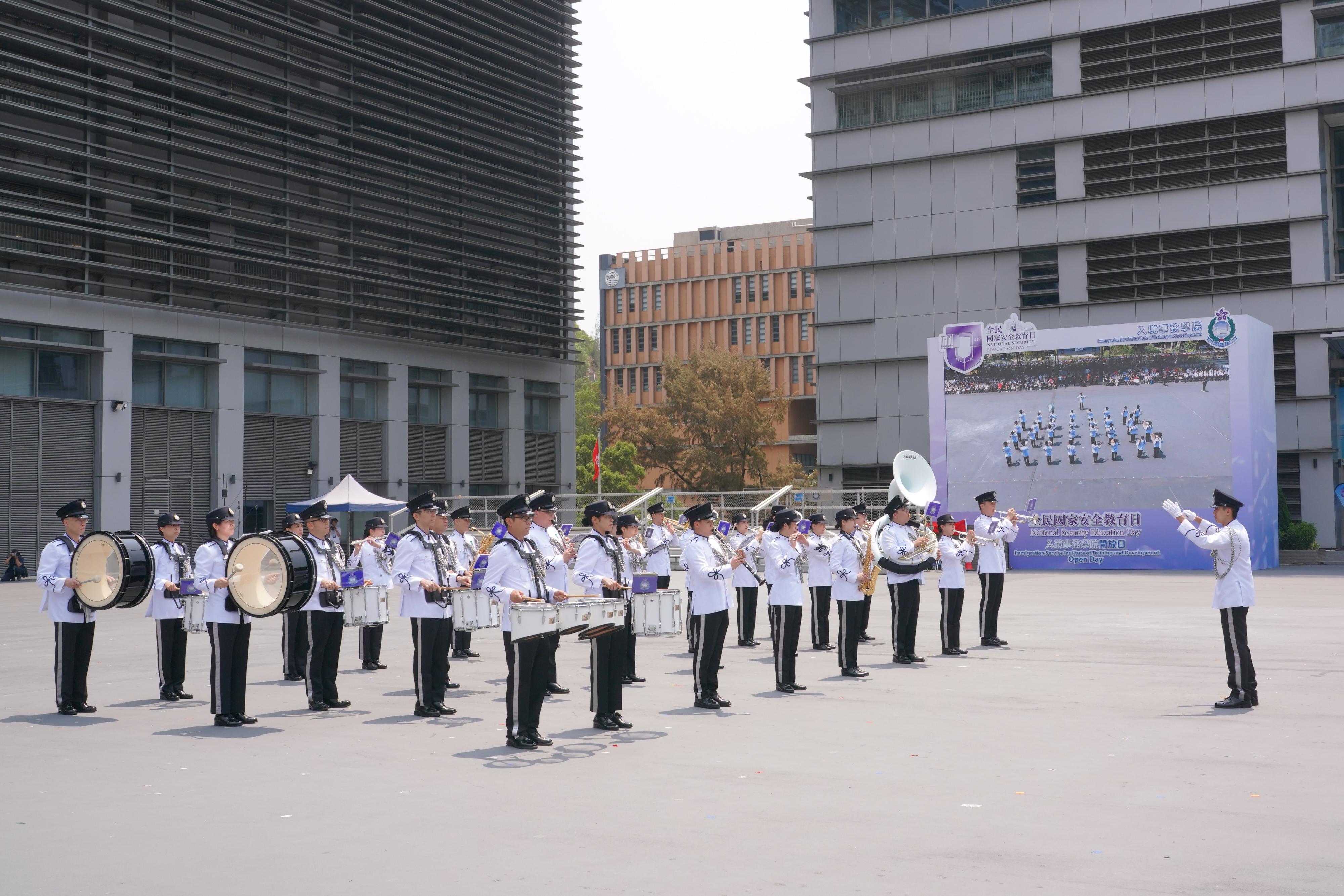 The Immigration Band gave a performance during the open day of the Immigration Service Institute of Training and Development for supporting the National Security Education Day today (April 13).