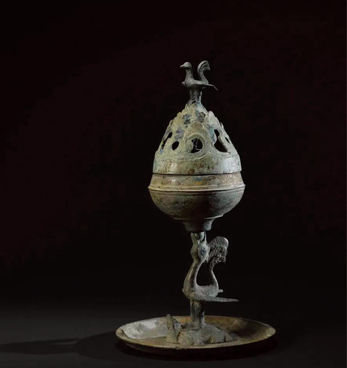 將於「香港賽馬會呈獻系列：尋香記—中國芳香文化藝術展」展出的鳳踏龜座博山爐。