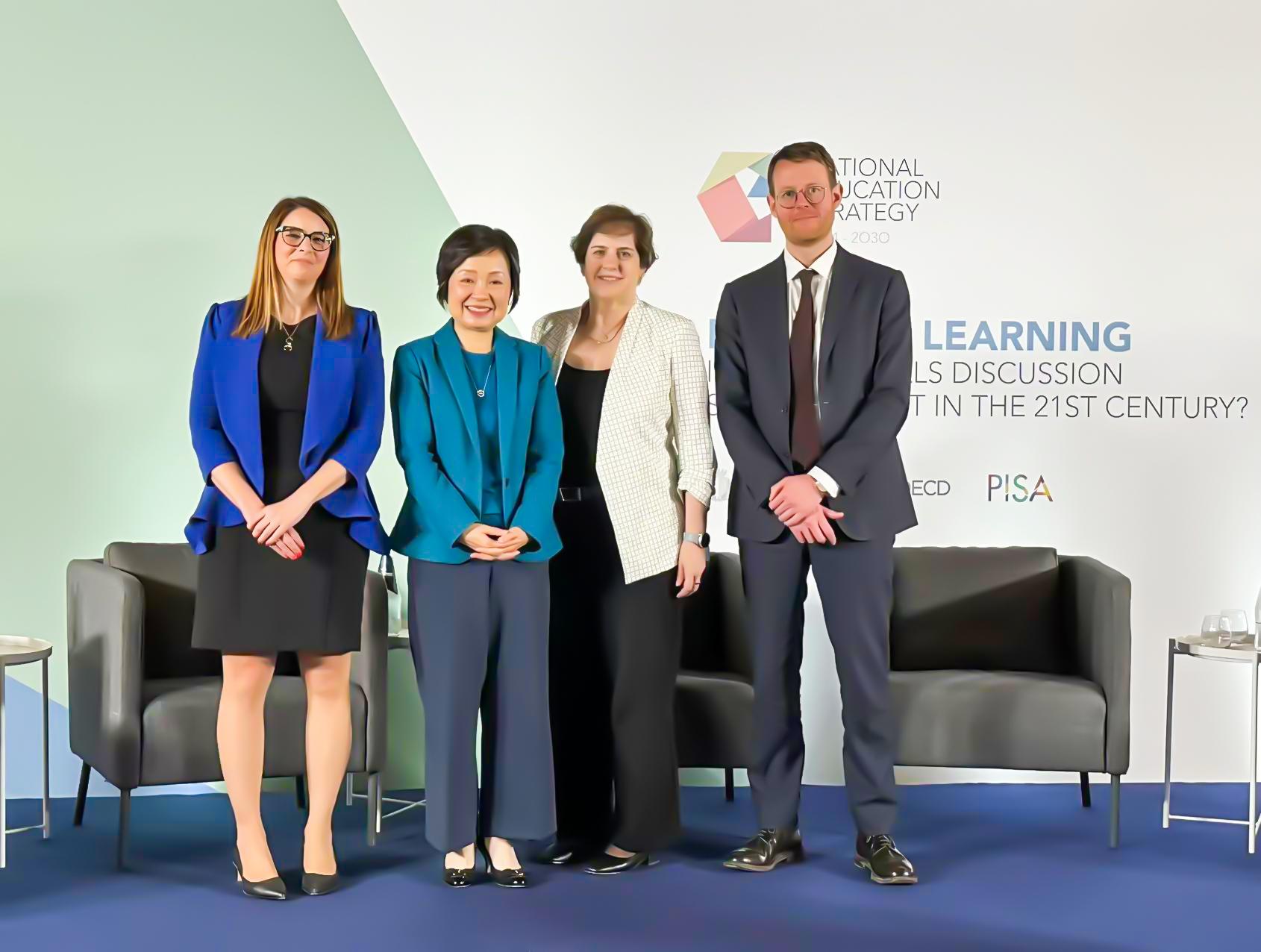 The Secretary for Education, Dr Choi Yuk-lin (second left), attended a forum on lifelong learning in Malta co-organised by the Organisation for Economic Co-operation and Development and the Ministry for Education, Sport, Youth, Research and Innovation of Malta on April 19 (Malta time), and posed with other keynote speakers.