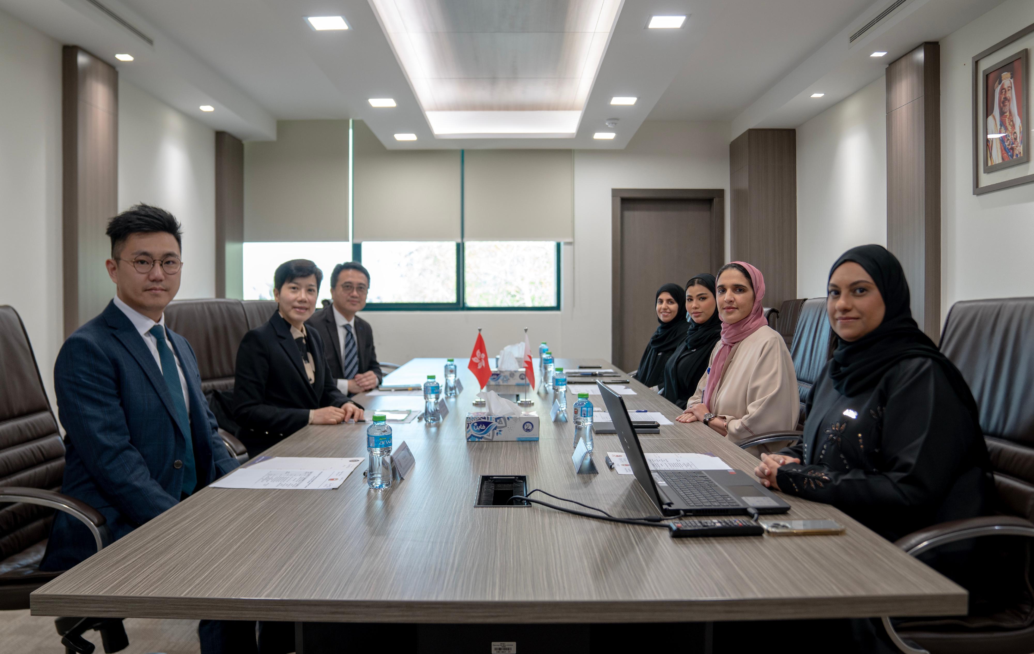 The Commissioner of Customs and Excise, Ms Louise Ho (second left), today (April 22) led a delegation of Hong Kong Customs to visit the Bahrain Customs Affairs (BCA) and conducted a meeting with the BCA delegation.