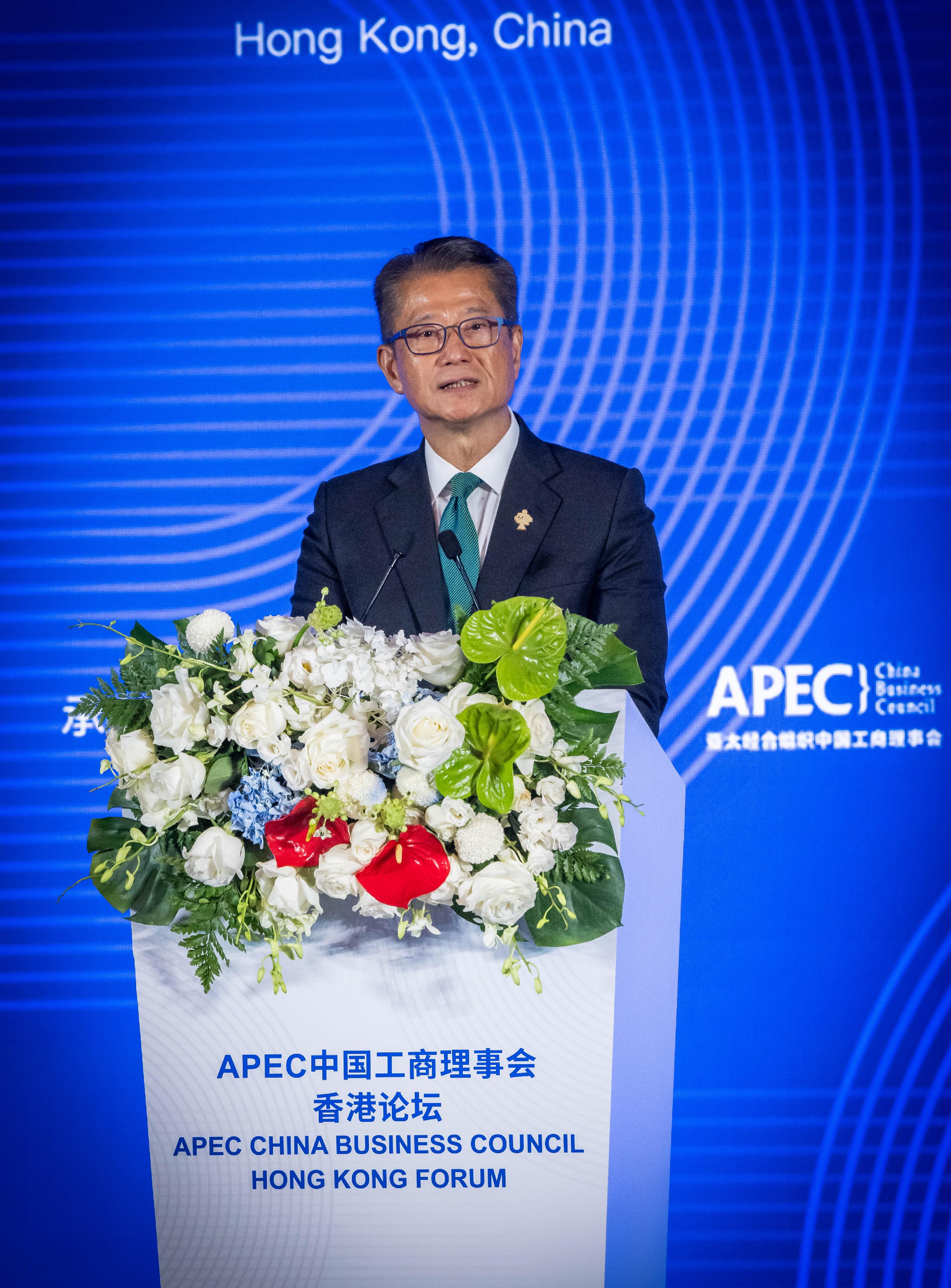 財政司司長陳茂波今日（四月二十二日）在APEC中國工商理事會香港論壇開幕式致辭。