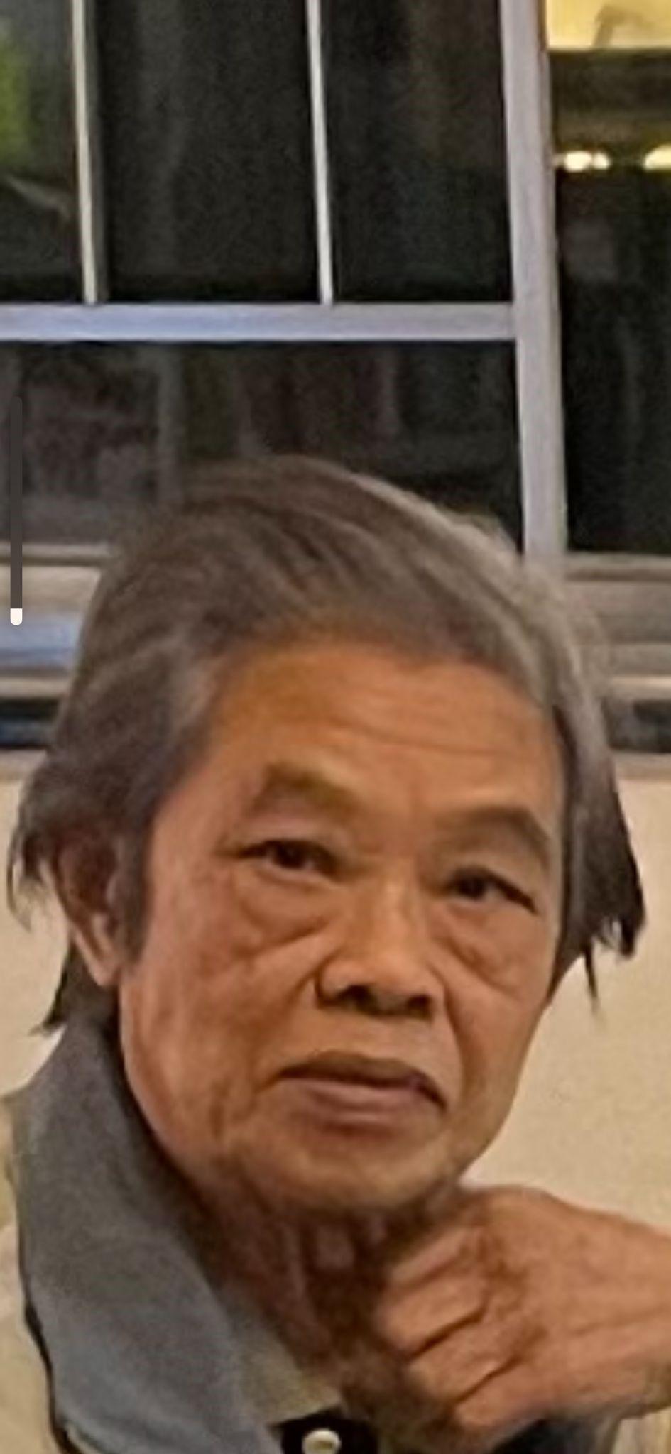 Wong Si-wo, aged 79, is about 1.55 metres tall and of thin build. He has a pointed face with yellow complexion and short grey and white hair.
