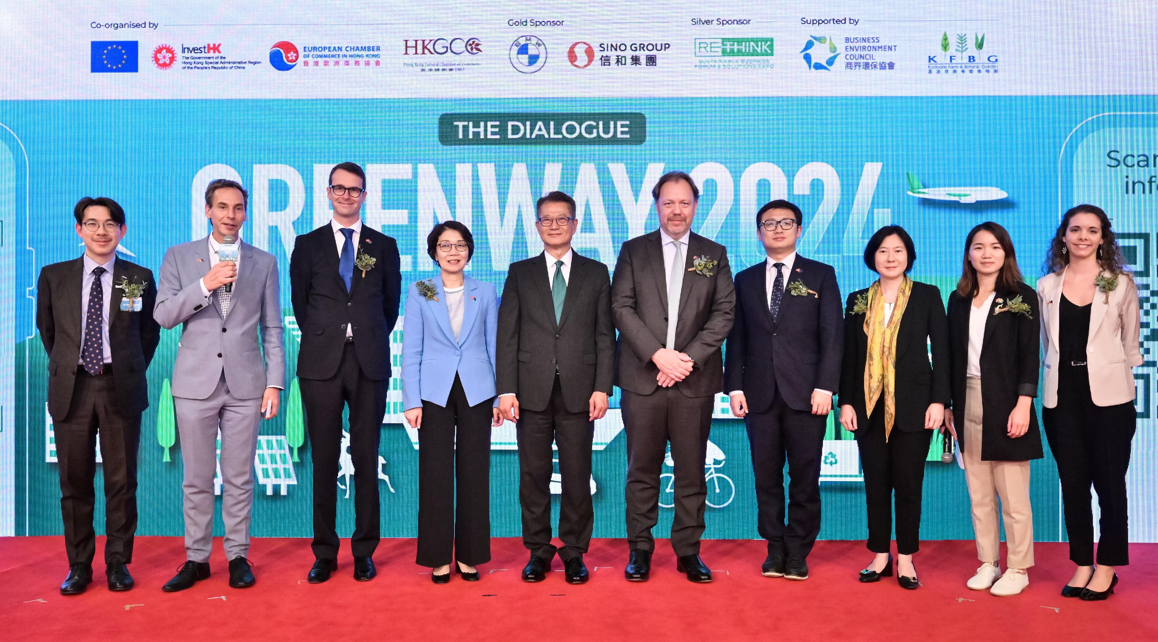The Financial Secretary, Mr Paul Chan, attended the Greenway 2024 The Dialogue today (April 29). Photo shows (from third left) the Chair of the European Chamber of Commerce in Hong Kong, Mr Iñaki Amate; the Chairman of the Hong Kong General Chamber of Commerce, Mrs Betty Yuen; Mr Chan; the Head of the European Union Office to Hong Kong and Macao, Mr Thomas Gnocchi; Legislative Council Member Mr Gary Zhang; the Director-General of Investment Promotion of Invest Hong Kong, Ms Alpha Lau, and other guests at the event.