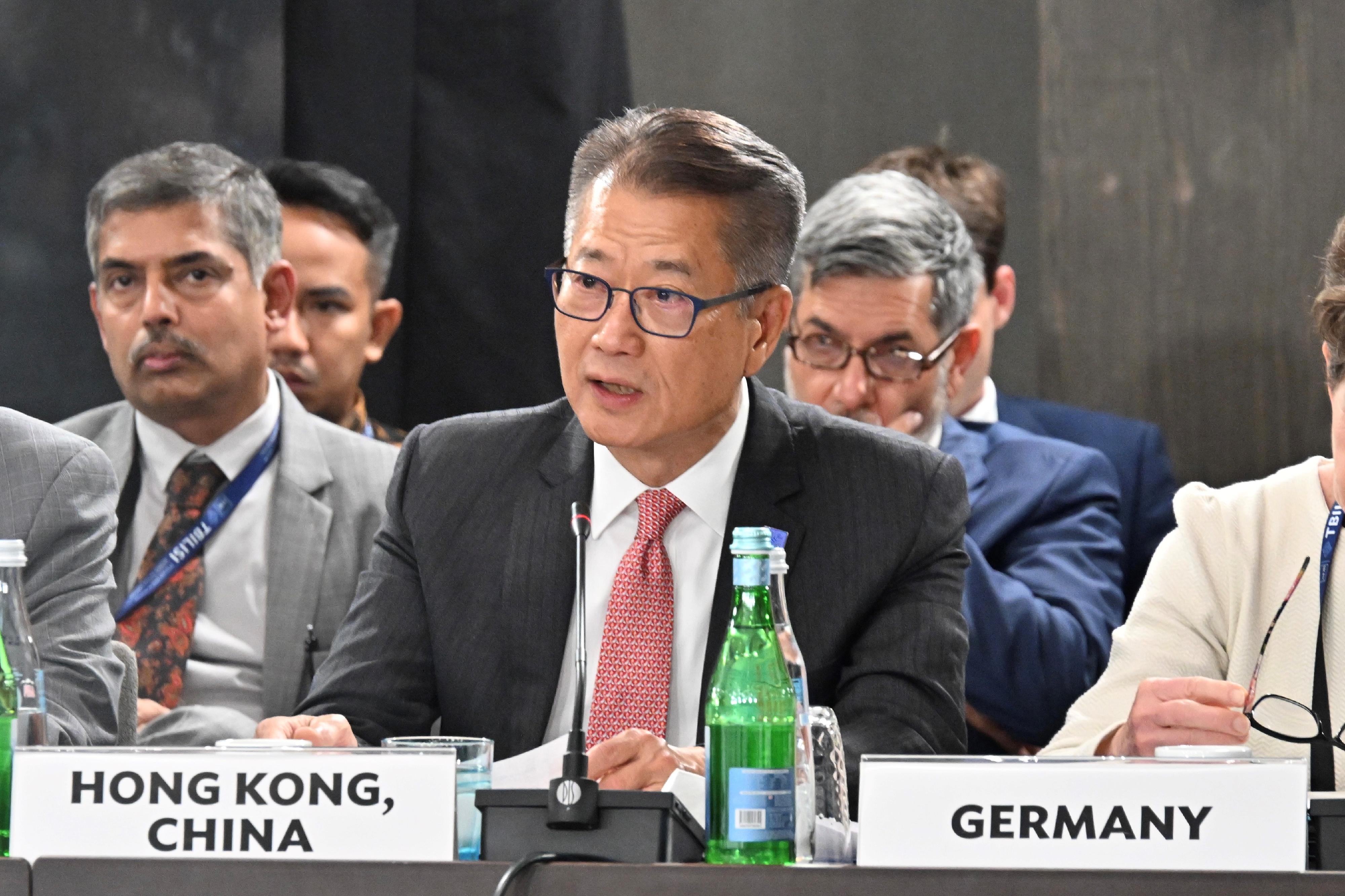 The Financial Secretary, Mr Paul Chan, yesterday (May 2, Tbilisi time) began his visit to Tbilisi, Georgia. Photo shows Mr Chan speaking at the Asian Development Fund 14 Pledging Meeting.