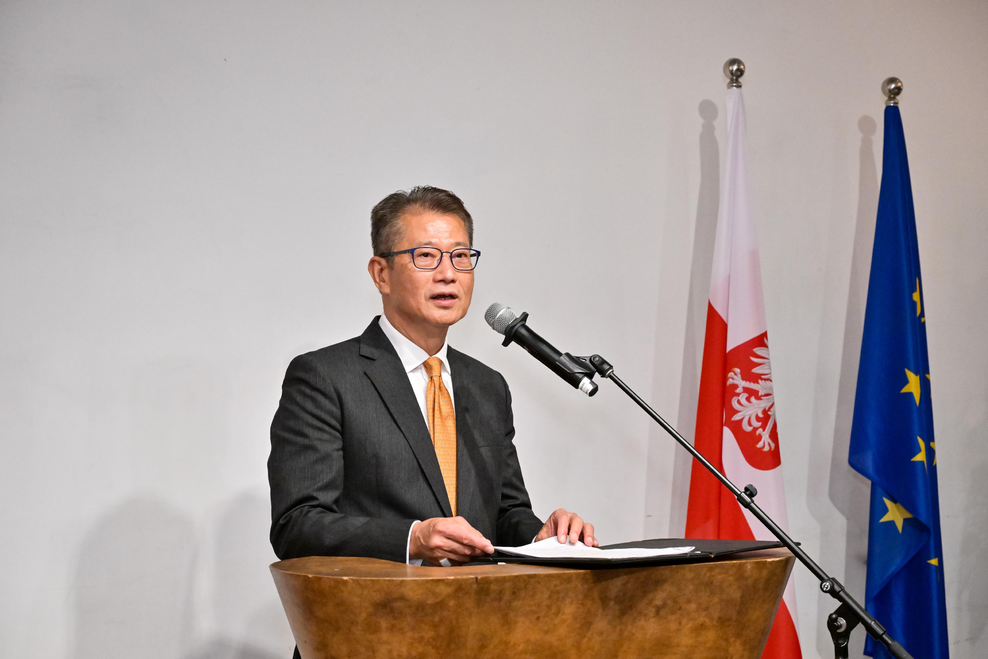 The Financial Secretary, Mr Paul Chan, speaks at the Republic of Poland Constitution Day reception today (May 7). 