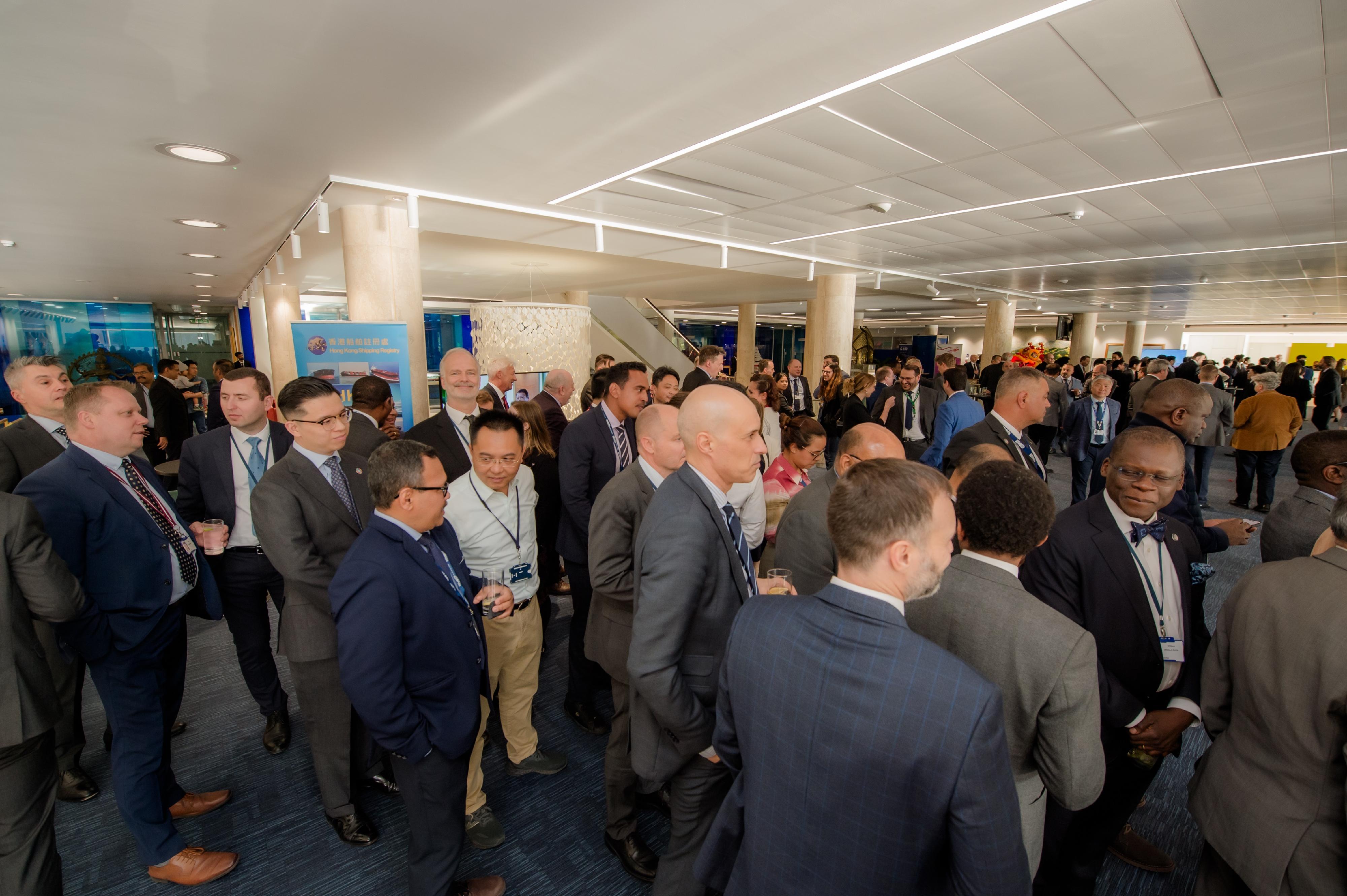 The Hong Kong Economic and Trade Office, London, with the support of the Marine Department, held the Taste of Hong Kong reception at the International Maritime Organization (IMO) on May 23 (London time). The reception was attended by about 300 guests from delegations of IMO Member States, top representatives of international organisations, and key representatives of shipowners in London.