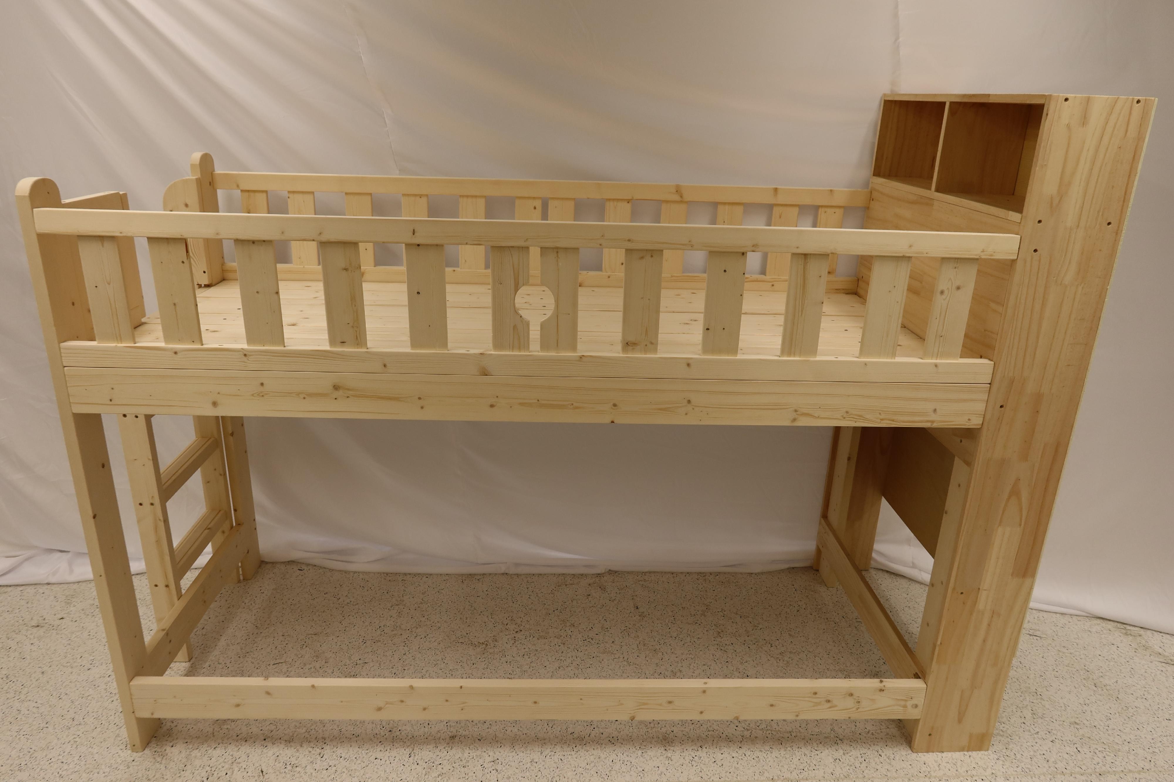 Hong Kong Customs today (May 27) alerted members of the public to a model of unsafe children's loft bed which could pose a risk of entrapment and injury to its users. Photo shows the children's loft bed concerned.