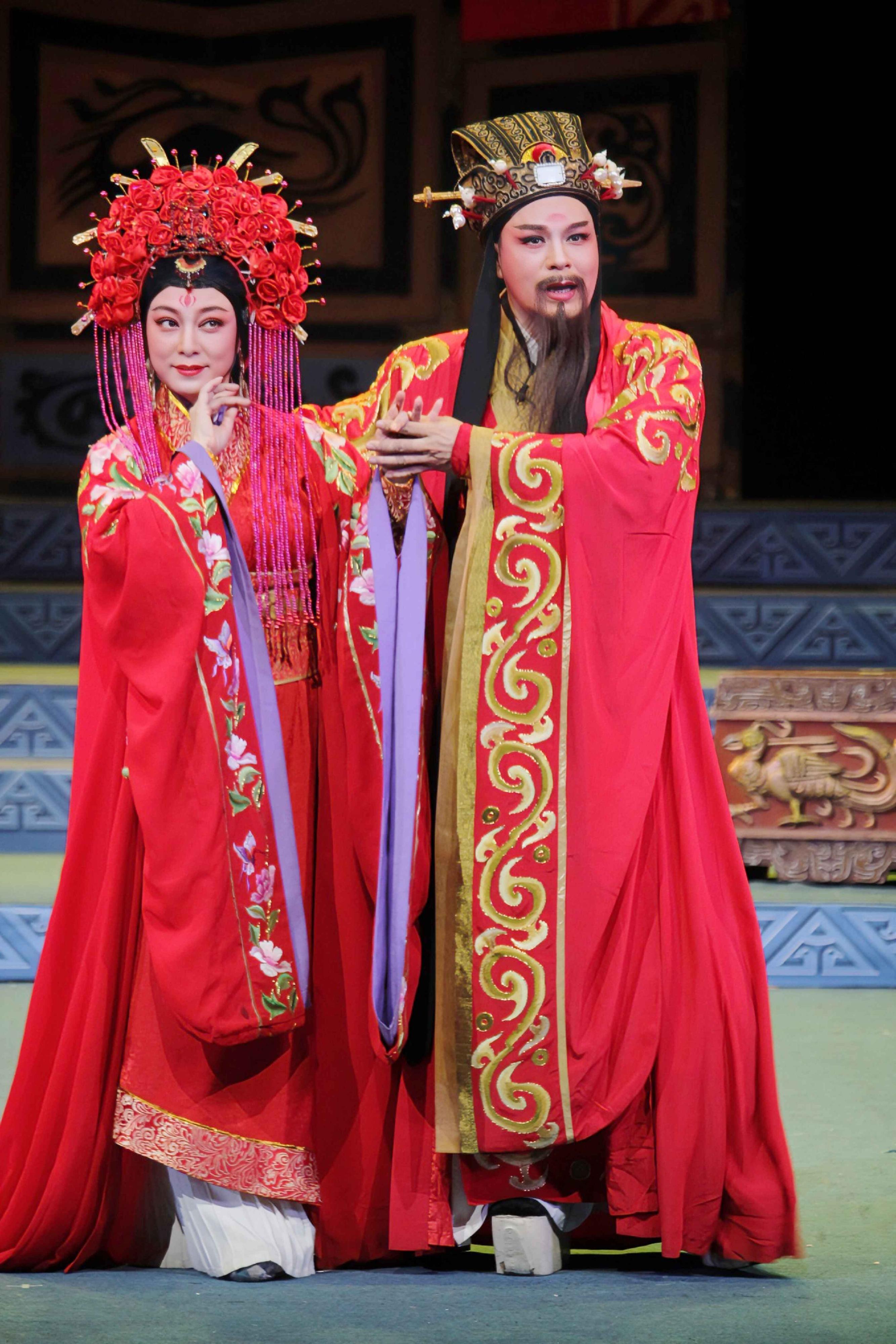 广东潮剧院一团与香港新韩江潮剧团再度携手，于首届「中华文化节」带来三场精彩潮剧。图示《东吴郡主》剧照。