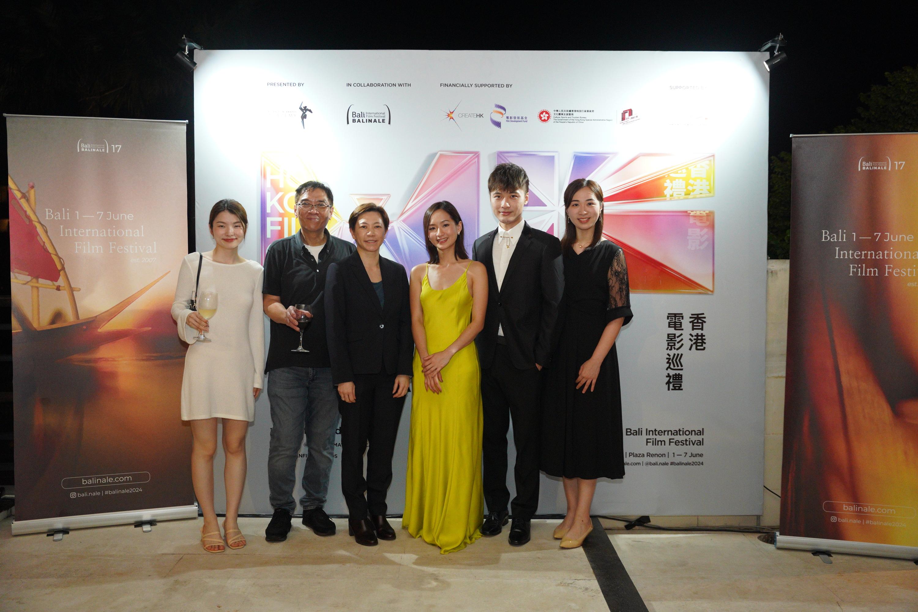 The Hong Kong Economic and Trade Office, Jakarta (HKETO Jakarta) collaborated with the Asian Film Awards Academy to participate in the 17th Bali International Film Festival in Bali, Indonesia. Photo shows the Director-General of the HKETO Jakarta, Miss Libera Cheng (third left), with the Hong Kong filmmakers at the opening reception today (June 1).
