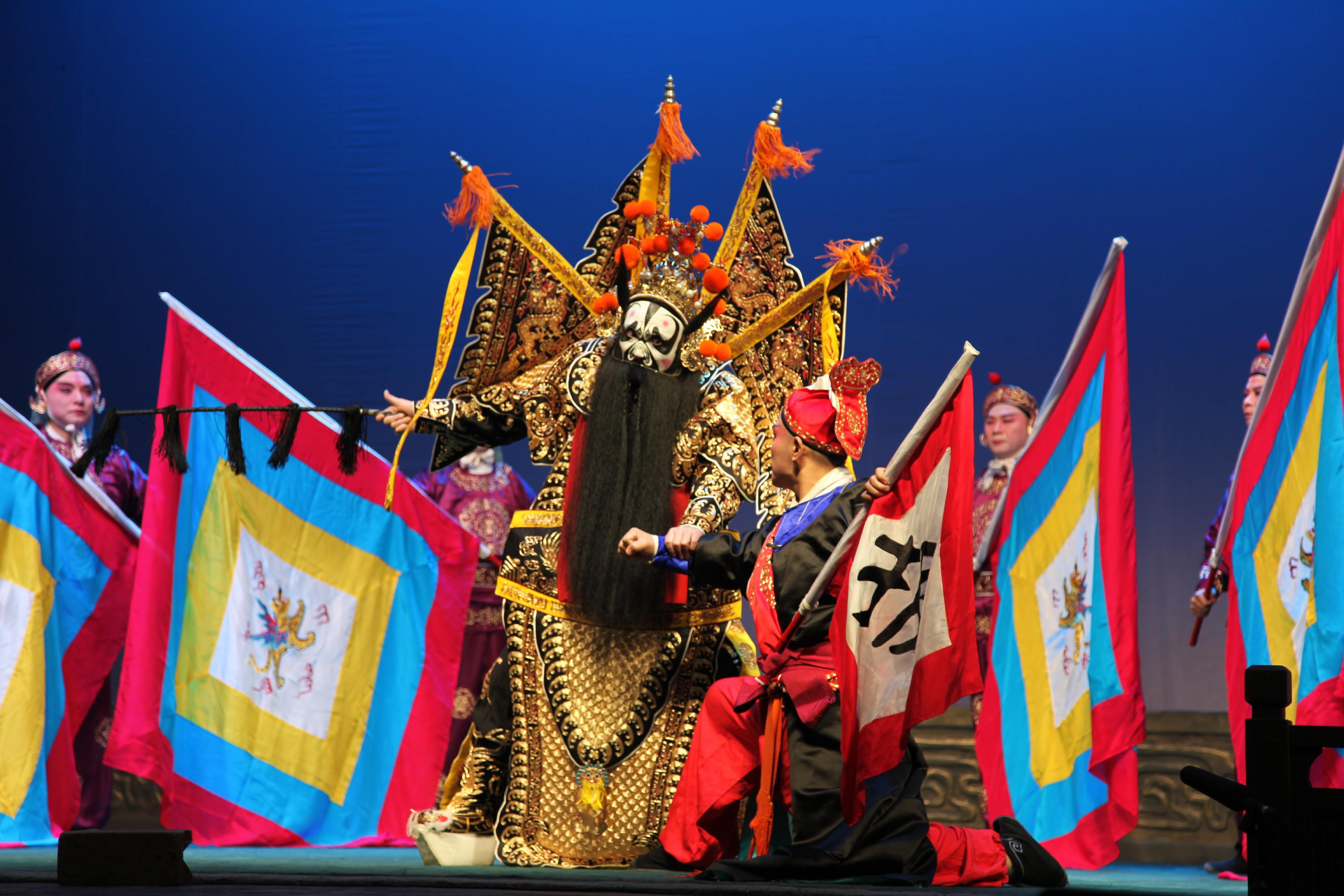 The inaugural Chinese Culture Festival will stage two classic Shandong Liuzi opera plays in July. Photo shows a scene from the performance "Zhang Fei Crashing the Palace Gate".