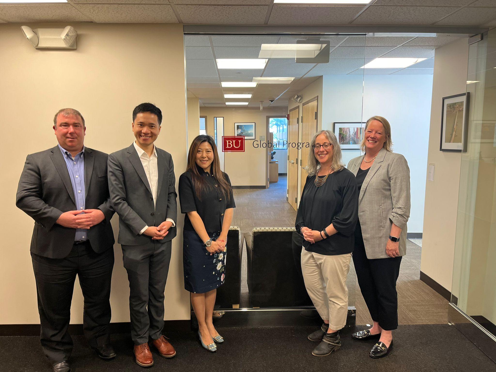 The Director of Hong Kong Economic and Trade Office, New York, Ms Maisie Ho, reinforced the bilateral ties between Hong Kong and Boston during her duty visit to Boston, Massachusetts of the United States. Photo shows Ms Ho (centre) with executives from Boston University during a meeting on June 10 (Boston time).  