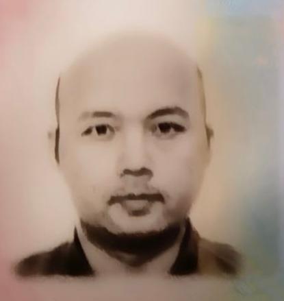 Chen Guoxiong, aged 38, is about 1.75 metres tall, 72 kilograms in weight and of medium build. He has a long-shaped face with yellow complexion and is bald. He was last seen wearing a pair of black-rimmed glasses, a blue T-shirt, black trousers, black shoes and carrying a red and black rucksack.