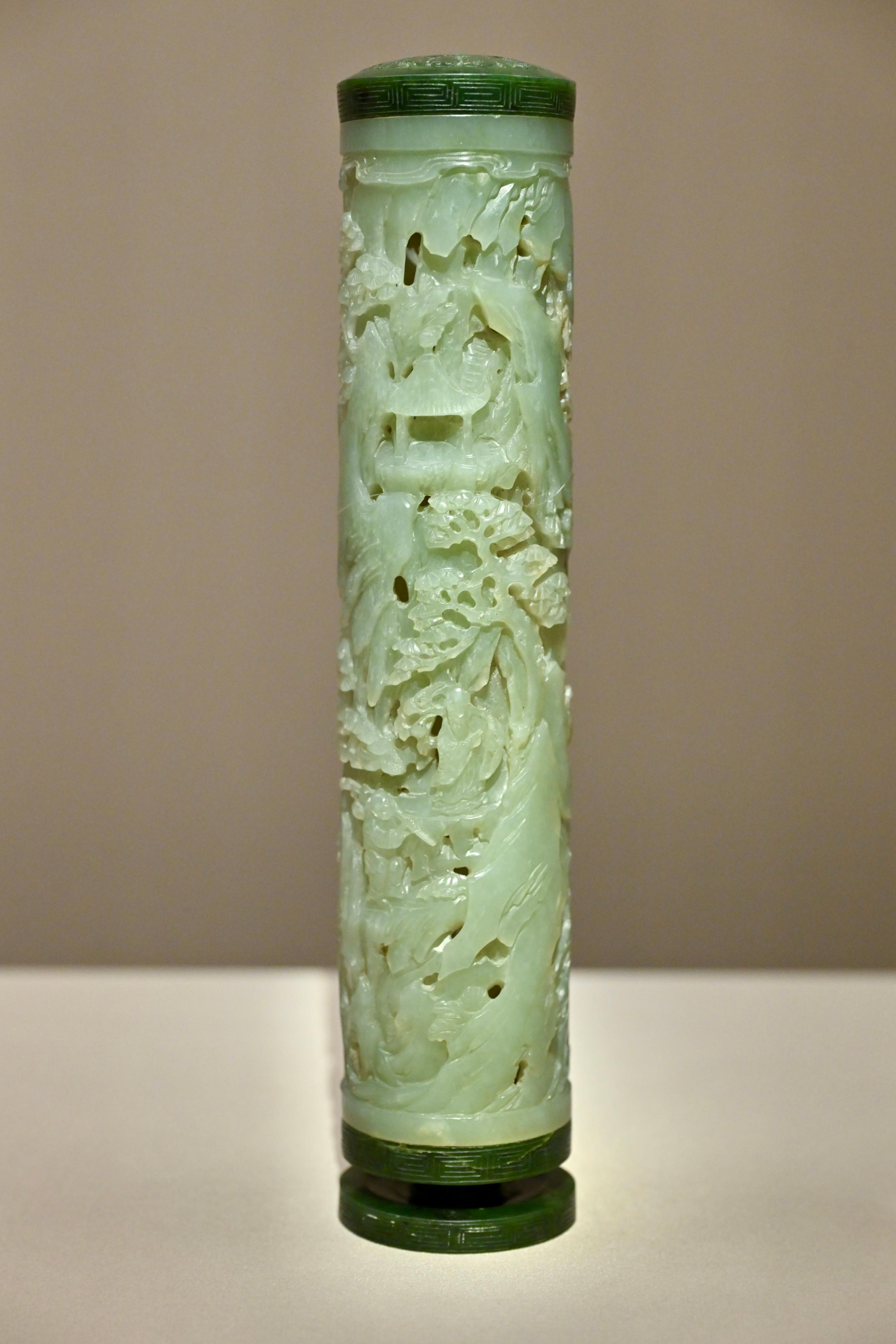 The opening ceremony of the "The Hong Kong Jockey Club Series: Fragrance of Time - In Search of Chinese Art of Scent" exhibition was held today (June 27) at the Hong Kong Museum of Art. Picture shows an incense holder carved with a landscape and figure design from the Qing dynasty of the Shanghai Museum collection.
