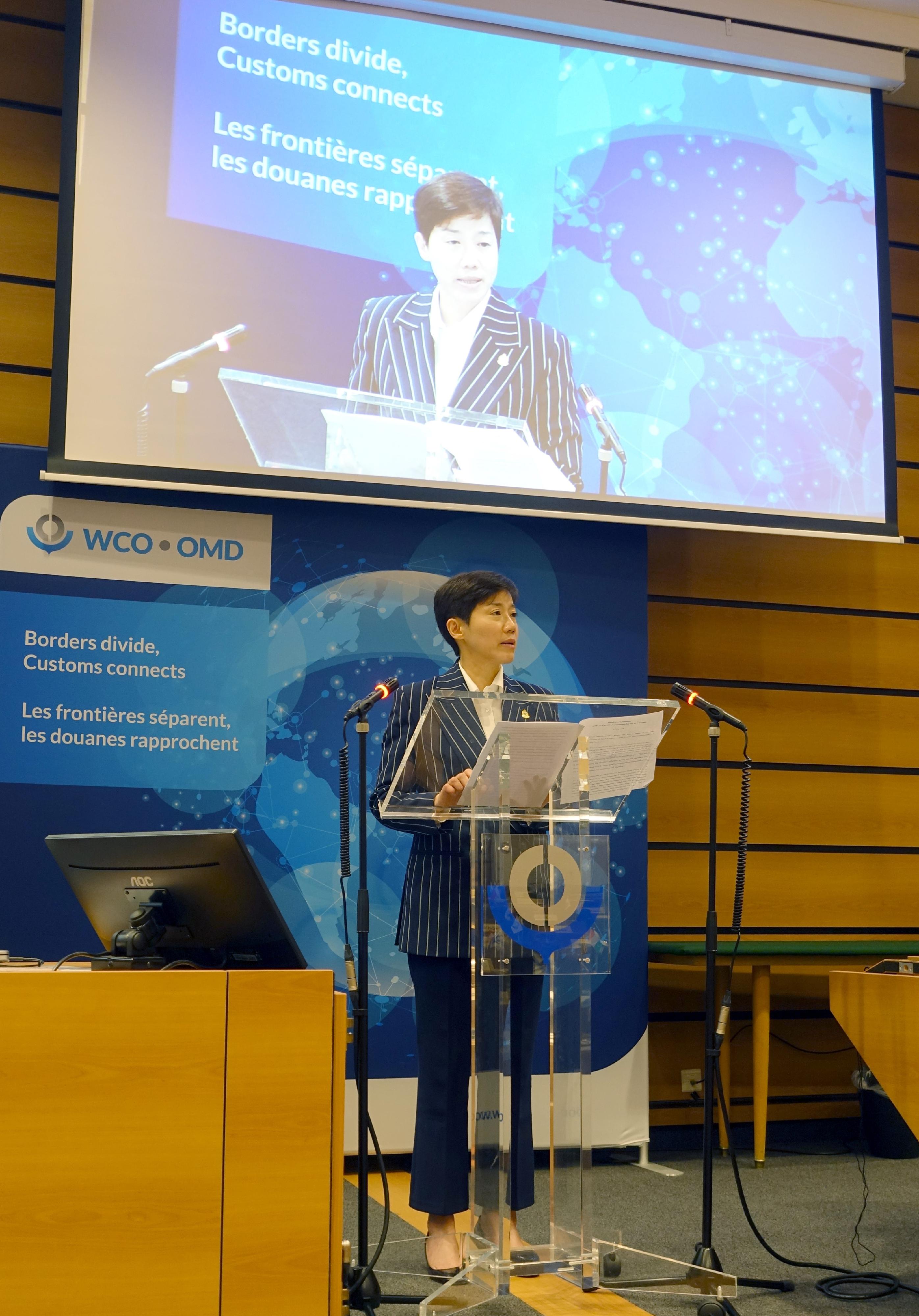 The Commissioner of Customs and Excise, Ms Louise Ho, delivers her remarks during the handover ceremony of the Vice-Chairpersonship for the Asia/Pacific region of the World Customs Organization.