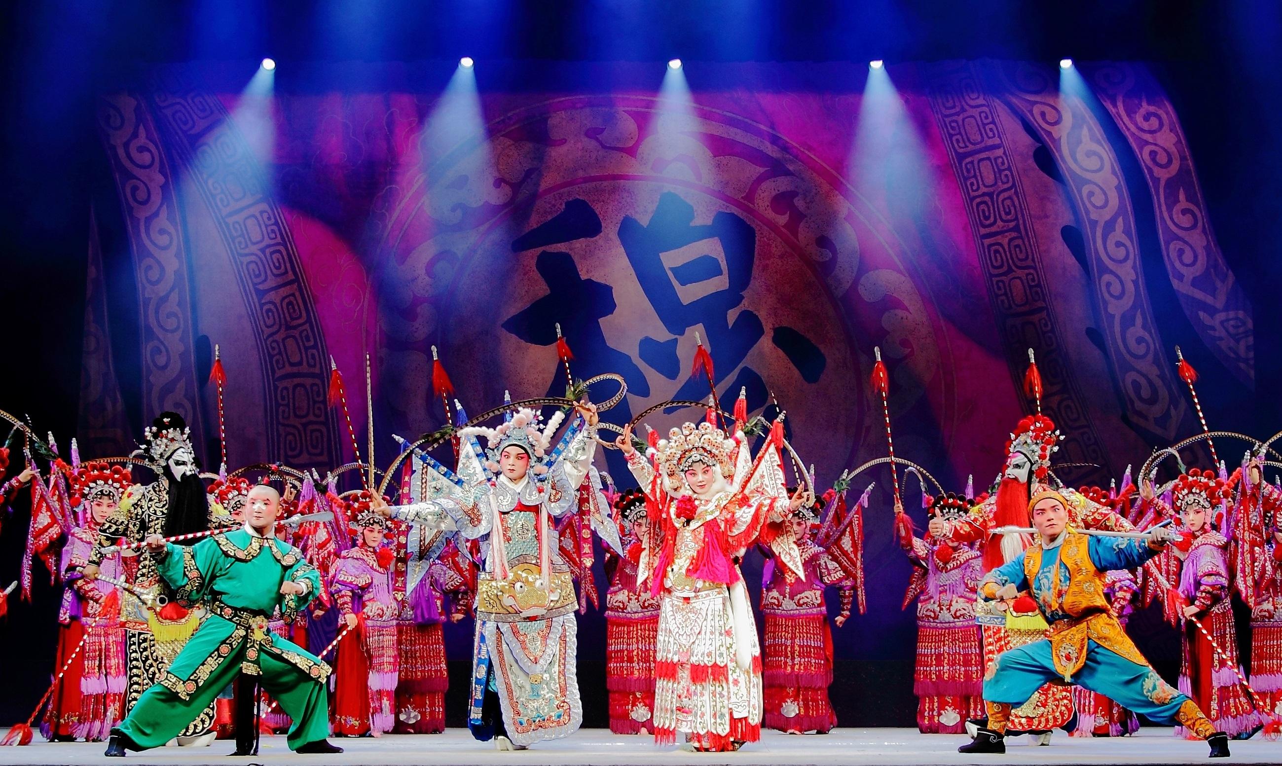 浙江婺剧艺术研究院将于七月下旬载誉重临香江，为康乐及文化事务署策划的首届「中华文化节」带来三场婺剧演出。图示《穆桂英》剧照。
