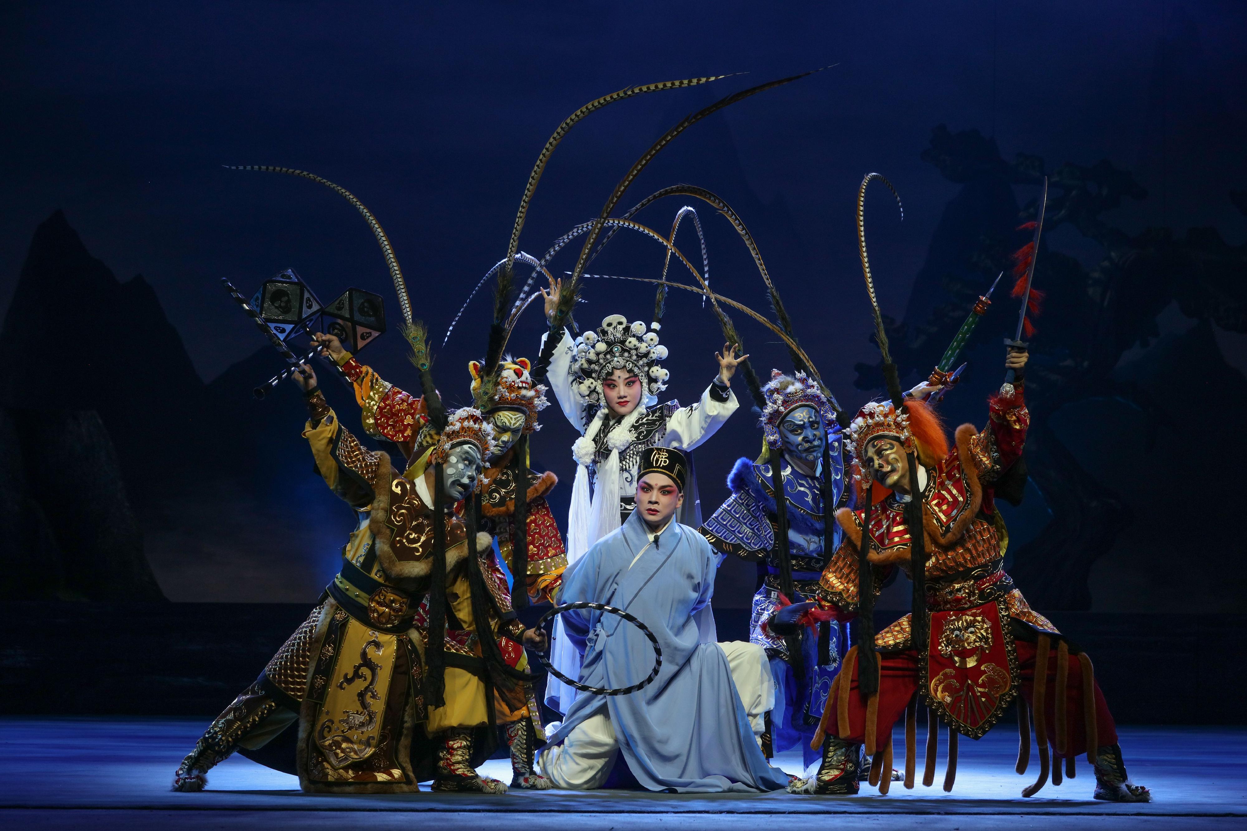 The Zhejiang Wu Opera Research Centre will return to Hong Kong to stage three Wu opera performances in late July at the inaugural Chinese Culture Festival, organised by the Leisure and Cultural Services Department. Photo shows a scene from "Sun Wu Kong Thrice Beat the Bony Demon".
