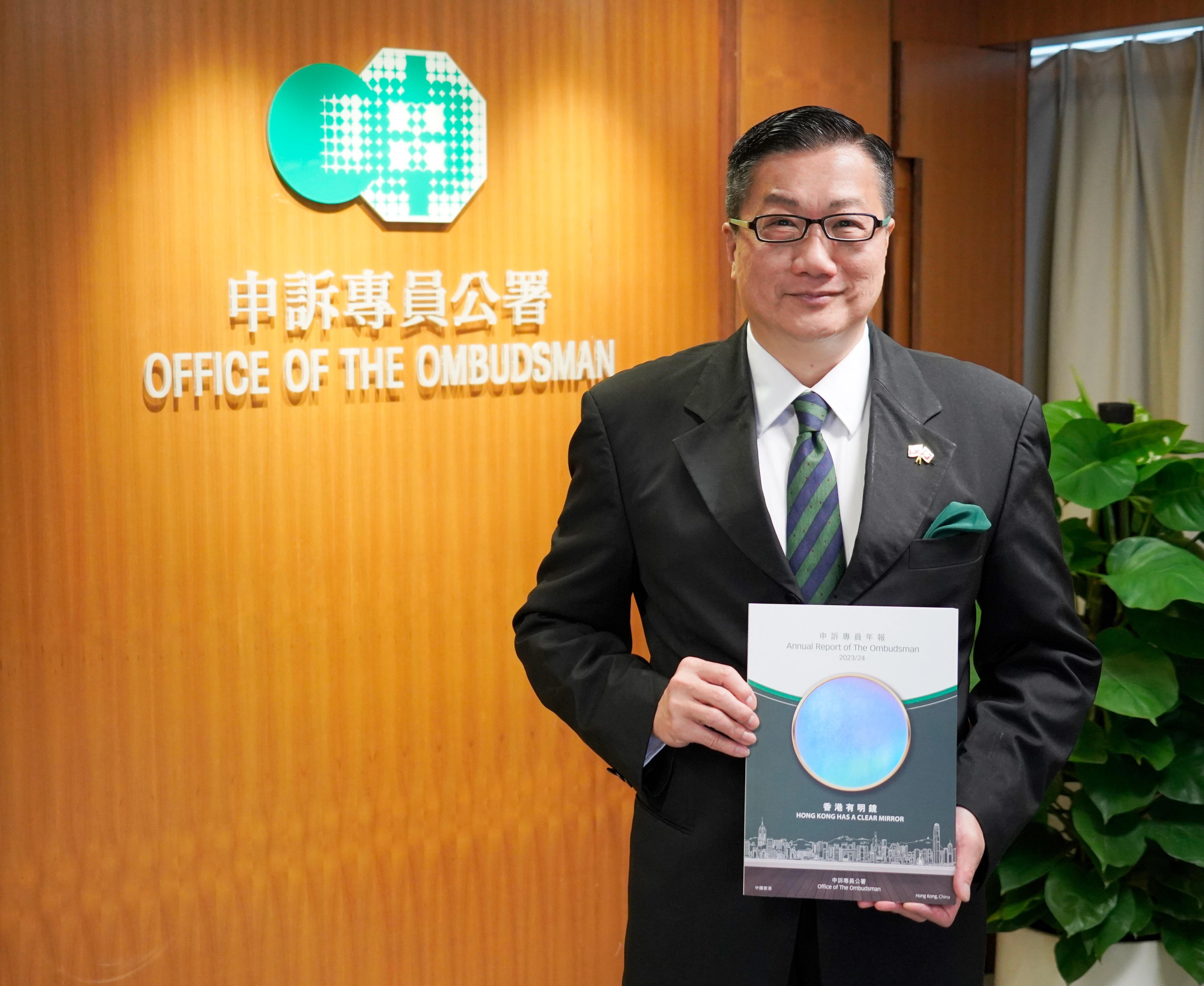 The Ombudsman, Mr Jack Chan, today (July 3) presents the 2023/24 Annual Report of the Office of The Ombudsman.  