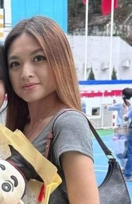 Chan Ka-tung, aged 25, went missing after she left her residence in Tak Long Estate on July 1 afternoon. Her family made a report to Police on July 6.