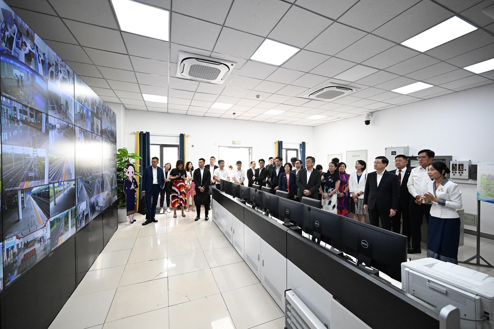 The Chief Executive, Mr John Lee, today (July 29) led a Hong Kong Special Administrative Region delegation to continue their visit in Vientiane, the capital of Laos. Photo shows Mr Lee (fourth right) and delegation members visiting the Vientiane Station of the China-Laos Railway to learn more about the operation of the railway.

