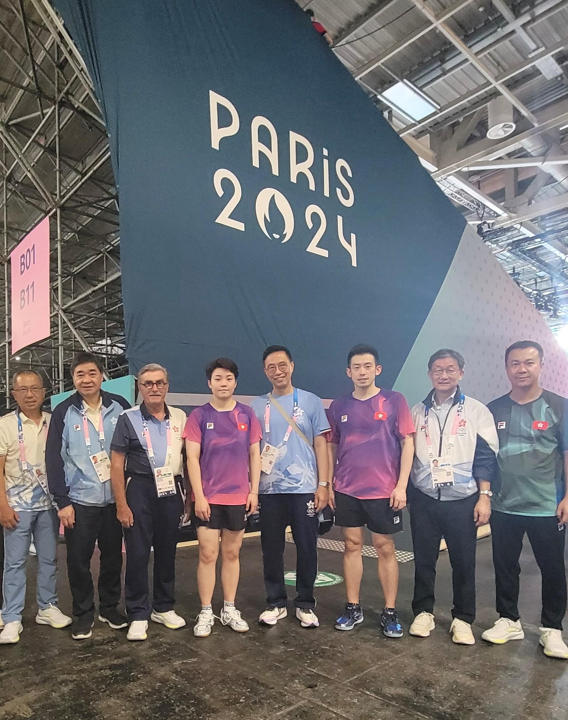 The Secretary for Culture, Sports and Tourism, Mr Kevin Yeung, watched in Paris today (July 30, Paris time) the Hong Kong, China Table Tennis Delegation competing in the table tennis mixed doubles bronze medal match of the 2024 Paris Olympic Games. Photo shows Mr Yeung (fourth right) and the Delegation.