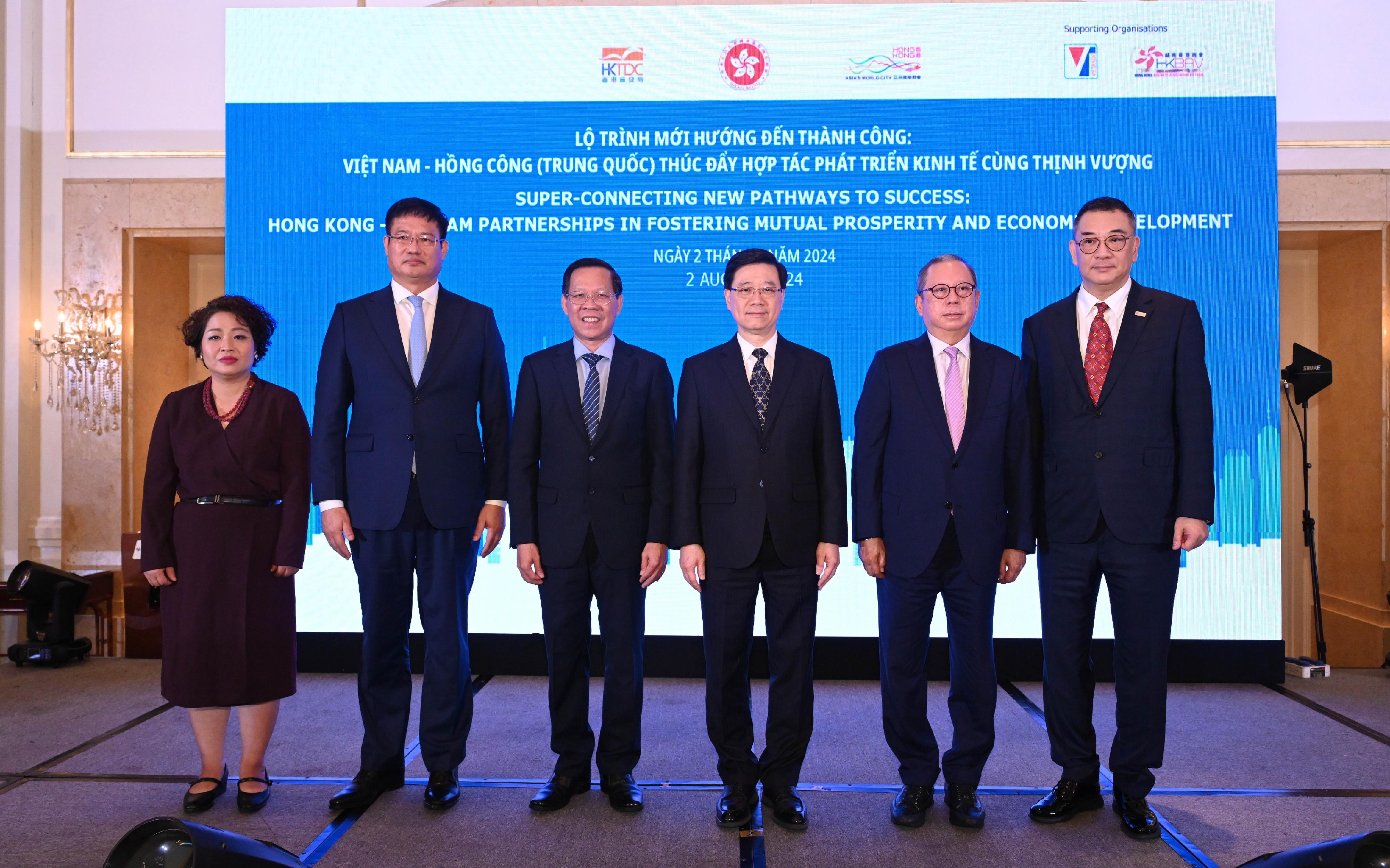 The Chief Executive, Mr John Lee, led a Hong Kong Special Administrative Region delegation to Ho Chi Minh City, Vietnam and continued his last day visit programme in three member states of the Association of Southeast Asian Nations today (August 2). Photo shows (from third left) the Chairman of the People's Committee of Ho Chi Minh City, Mr Phan Van Mai; Mr Lee; the Chairman of the Hong Kong Trade Development Council (HKTDC), Dr Peter Lam, and other guests at a business luncheon co-organised by the Hong Kong Economic and Trade Office in Singapore and the HKTDC.