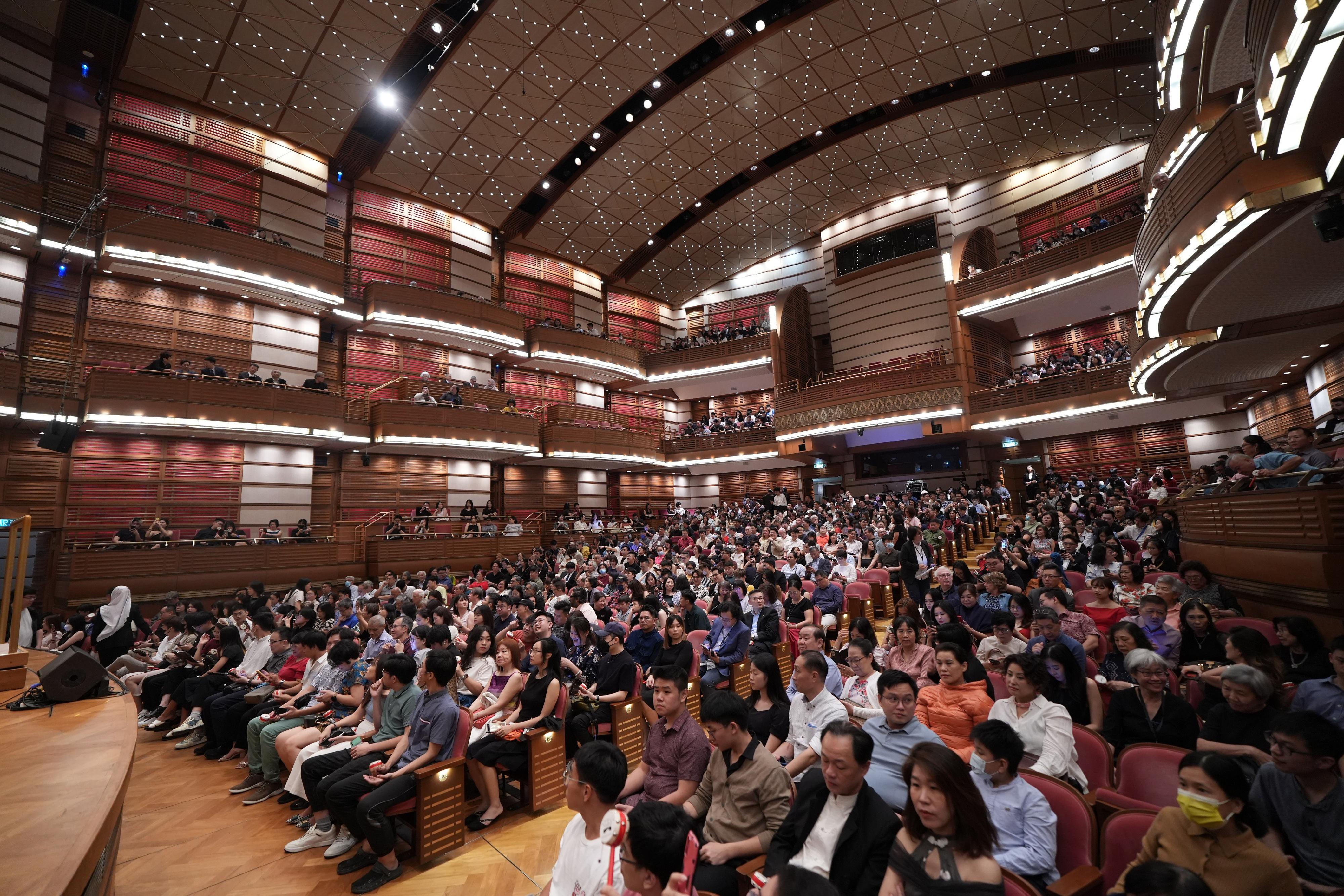 The Hong Kong Chinese Orchestra kicked off the debut Malaysia tour in Dewan Filharmonik Petronas today (August 3).