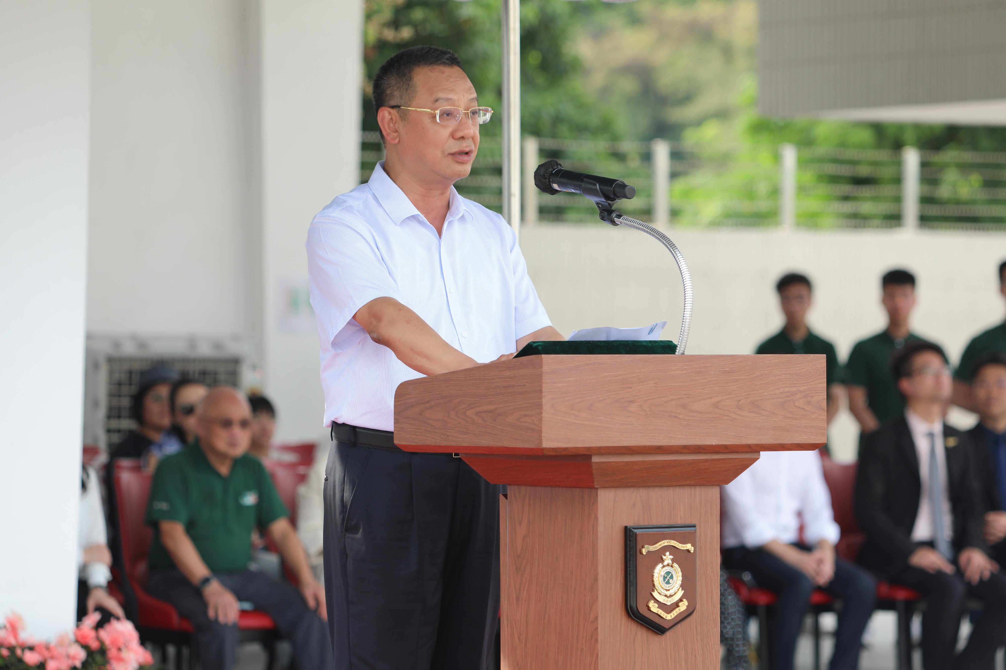 Inspector at Level 2 of the Guangdong Sub-Administration of the General Administration of Customs of the People's Republic of China, Mr Yuan Shengqiang today (August 10) spoke at the launching ceremony of "Customs YES Guangzhou, Hong Kong, Macao Exchange Tour for Hundred Youths" at the Hong Kong Customs College.
