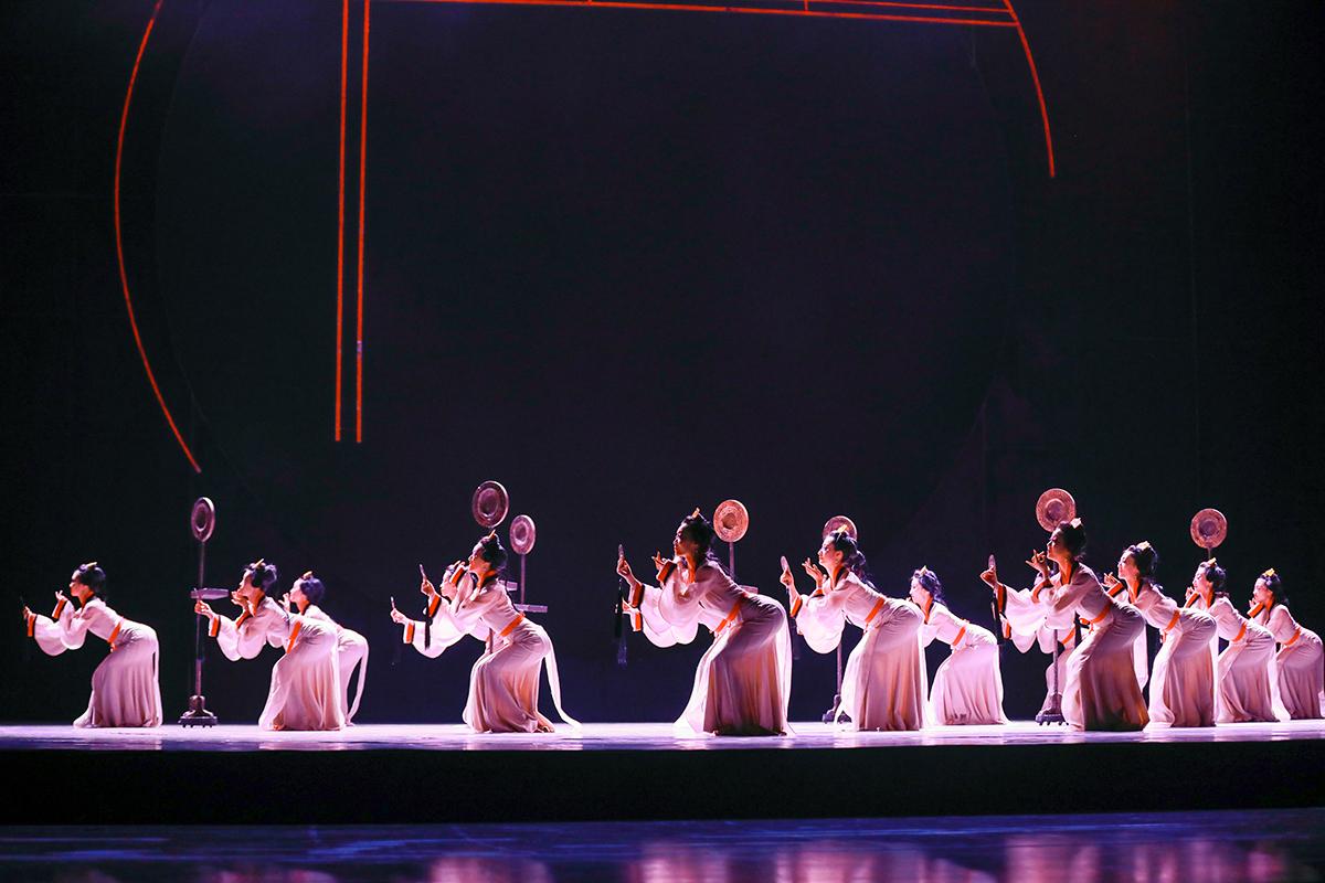 The inaugural Chinese Culture Festival will stage the dance drama "Mulan" by Ningbo Performance & Arts Group in September. Photo shows a scene from the performance "Mulan".