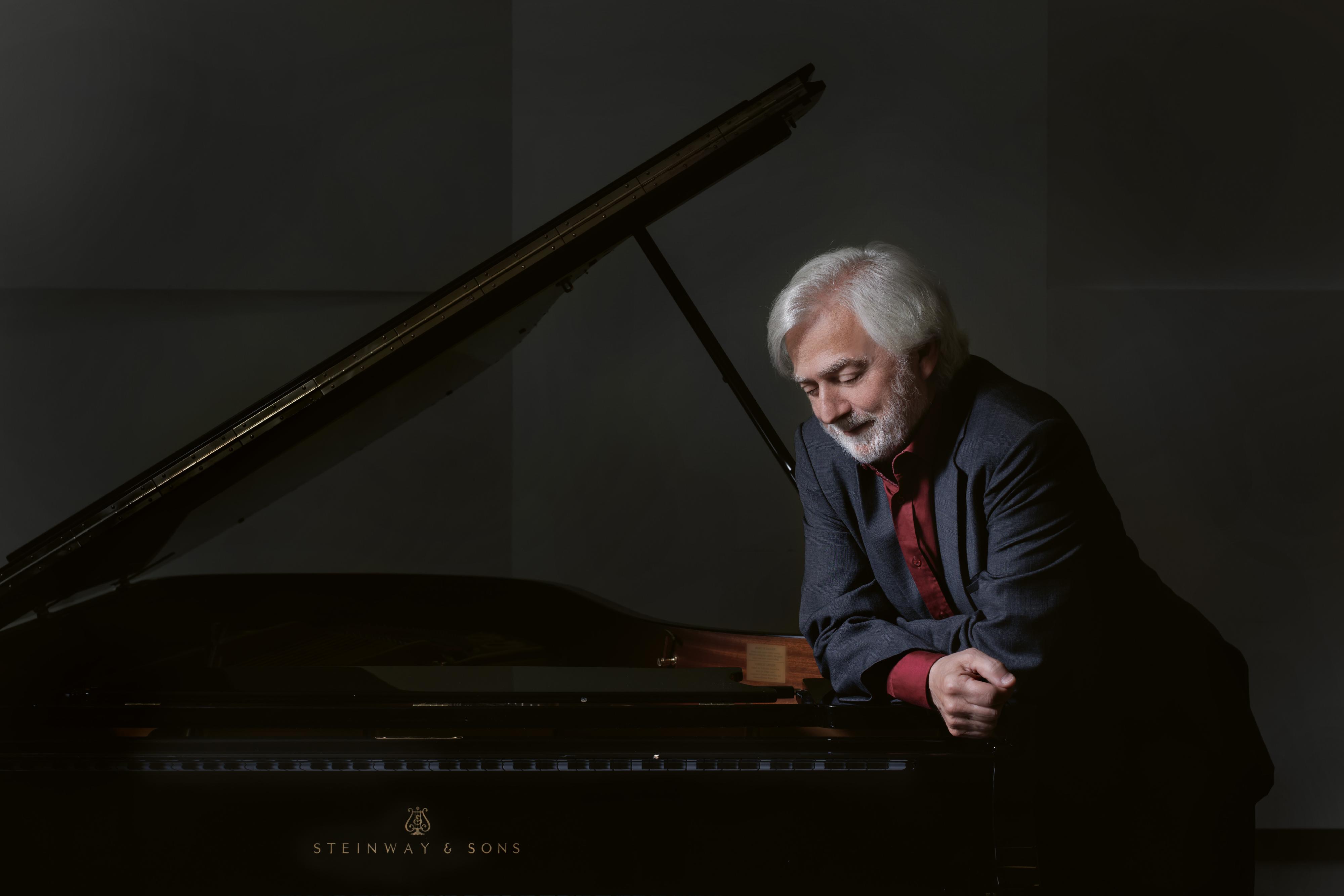 Acclaimed international musicians to stage performances at LCSD's Great Music 2024 in October and November. Photo shows pianist Krystian Zimerman. (Photo source: Bartek Barczyk)



