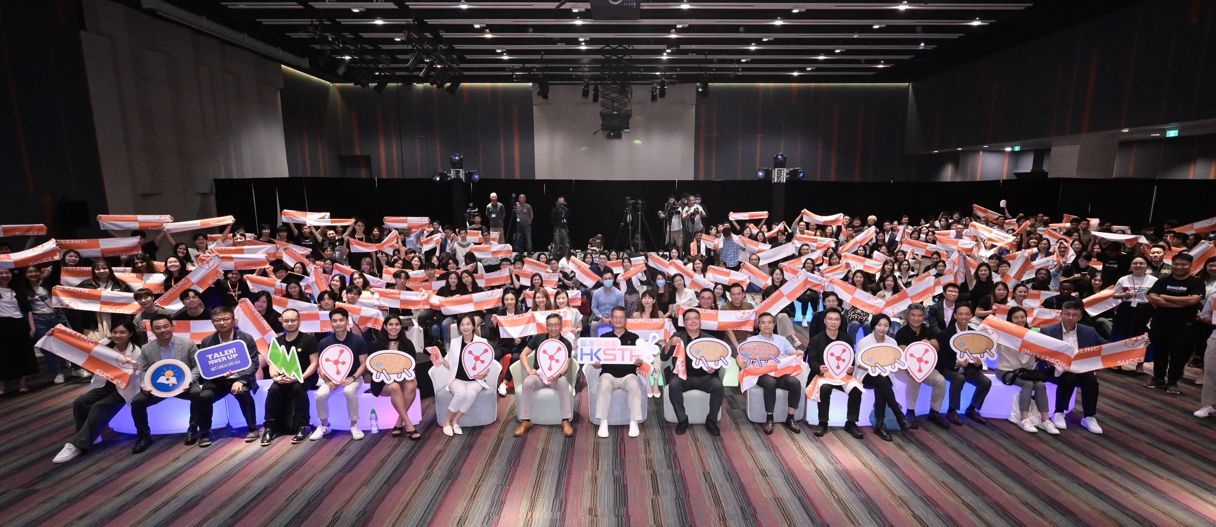 The Financial Secretary, Mr Paul Chan, attended the Summer Talent Fest closing ceremony organised by the Hong Kong Science and Technology Parks Corporation (HKSTPC) today (August 15). Photo shows Mr Chan (first row, centre); the Chairman of the HKSTPC, Dr Sunny Chai (first row, eighth right); and the Chief Executive Officer of the HKSTPC, Mr Albert Wong (first row, eighth left), with other guests and participants at the ceremony.