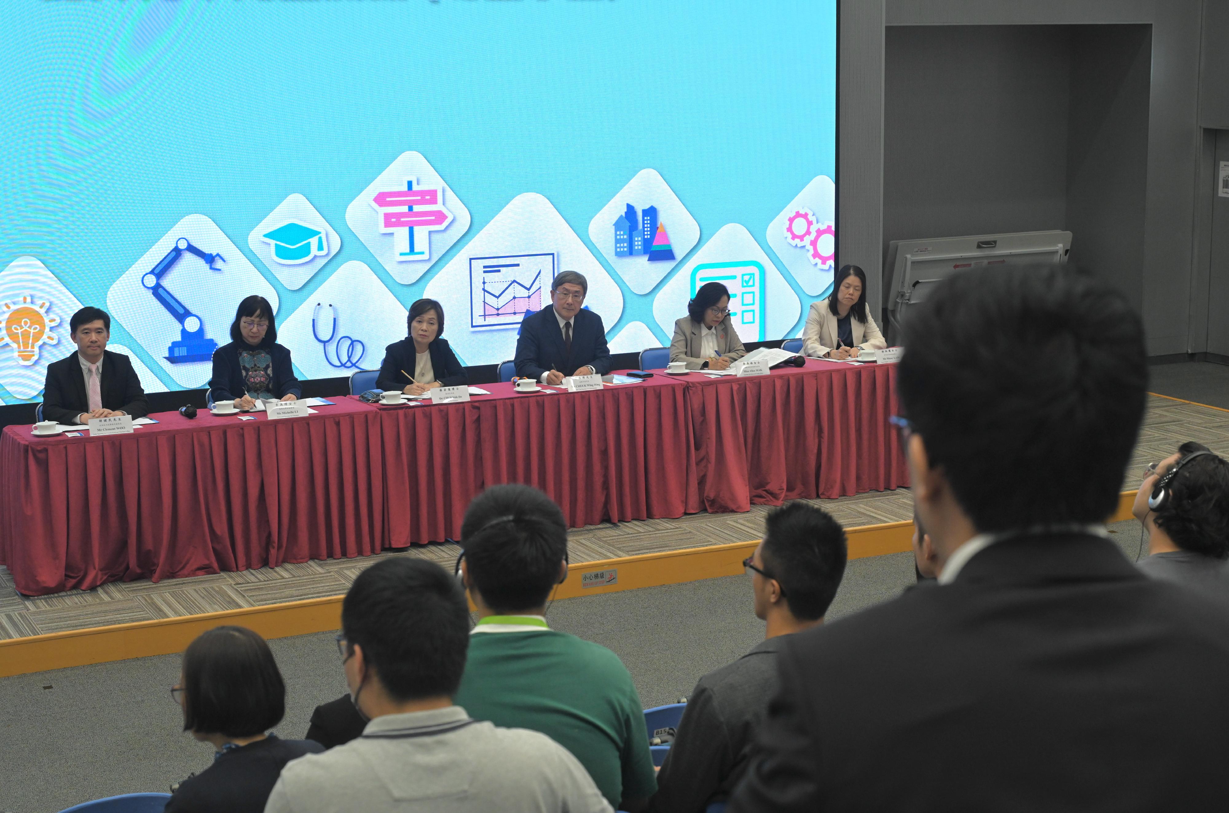 The Deputy Chief Secretary for Administration, Mr Cheuk Wing-hing, attended a 2024 Policy Address consultation session today (August 20) to listen to the views and suggestions of post-secondary students on the upcoming Policy Address. Photo shows Mr Cheuk (third right); the Secretary for Education, Dr Choi Yuk-lin (third left); the Secretary for Home and Youth Affairs, Miss Alice Mak (second right); the Permanent Secretary for Education, Ms Michelle Li (second left); and the Under Secretary for Constitutional and Mainland Affairs, Mr Clement Woo (first left), listening to the views of a student at the consultation session.