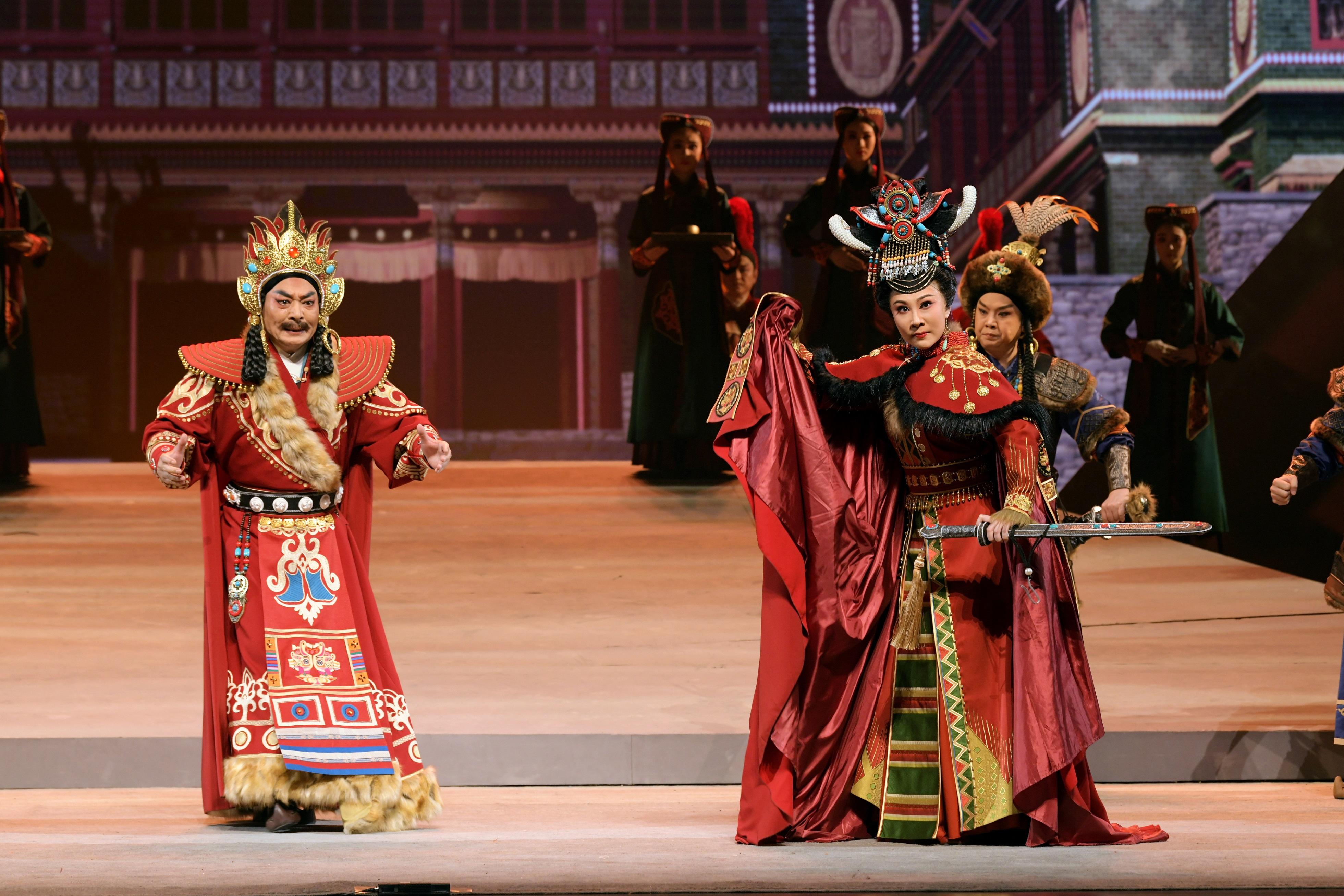 The Guangzhou Culture Week will be held in Hong Kong in October. Photo shows a scene from the performance - A New Cantonese Opera "Princess Wencheng". 