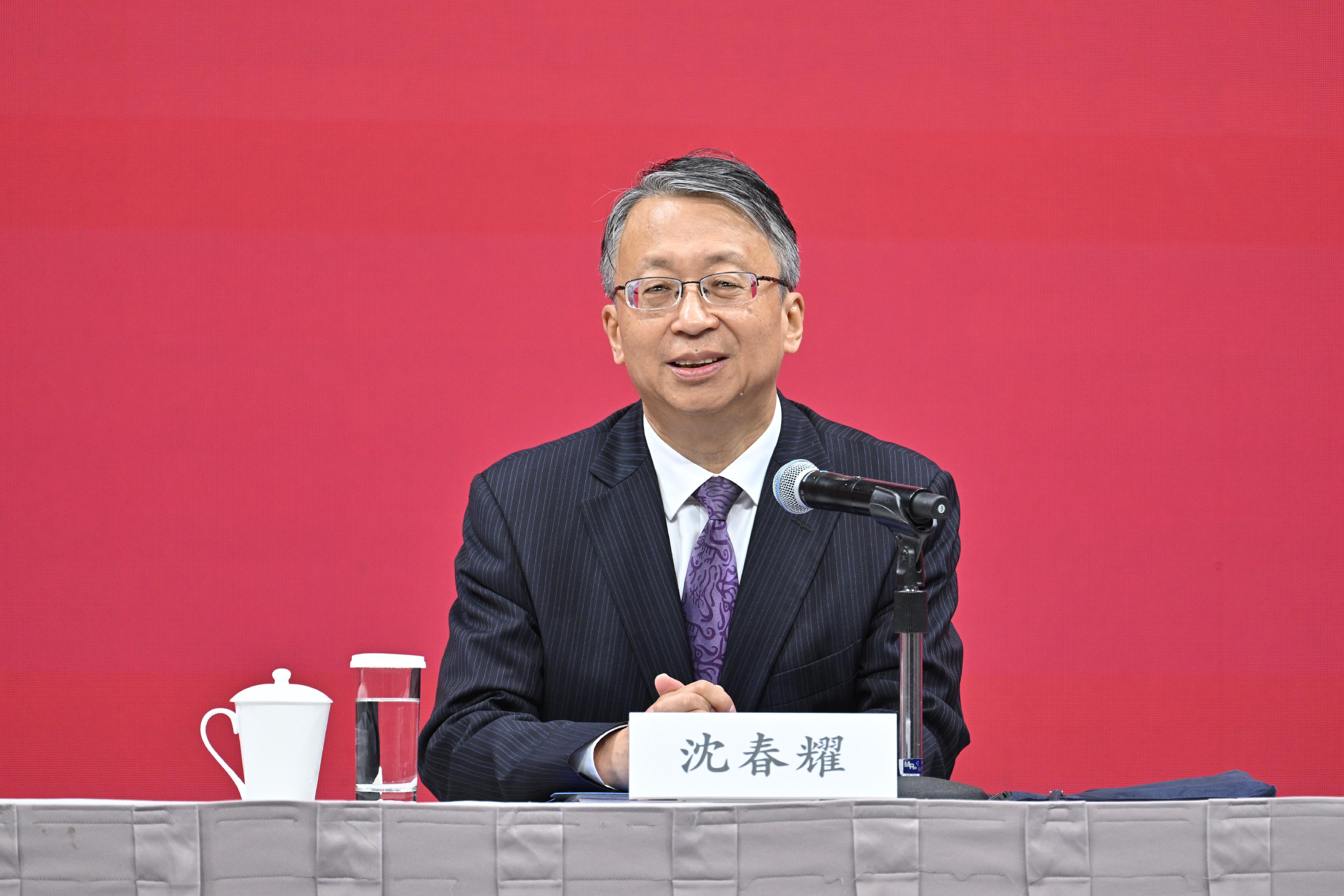 The HKSAR Government today (August 26) held two seminars to promote the spirit of the Third Plenary Session of the 20th Central Committee of the Communist Party of China. Photo shows the Vice-chairperson of the Constitution and Law Committee of the National People's Congress and the Chairman of the Legislative Affairs Commission of the Standing Committee of the National People's Congress, Mr Shen Chunyao, speaking at the seminar held at the Hong Kong Convention and Exhibition Centre, Wan Chai.