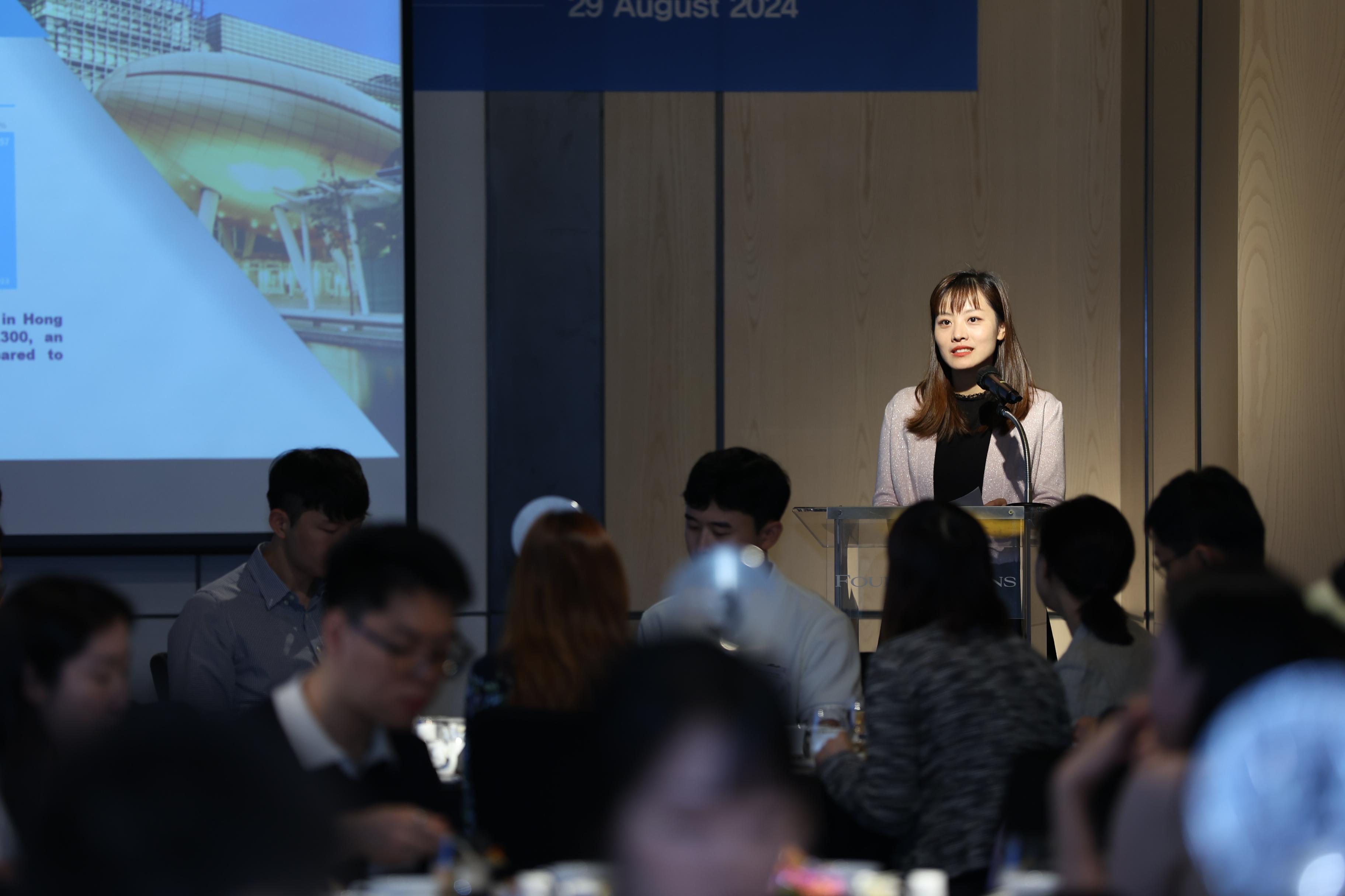 The Hong Kong Economic and Trade Office (Tokyo) held a networking luncheon in Seoul, Korea, today (August 29) to promote Hong Kong's advantages as a talent hub. Photo shows the Under Secretary for Innovation, Technology and Industry, Ms Lillian Cheong, speaking at the luncheon.