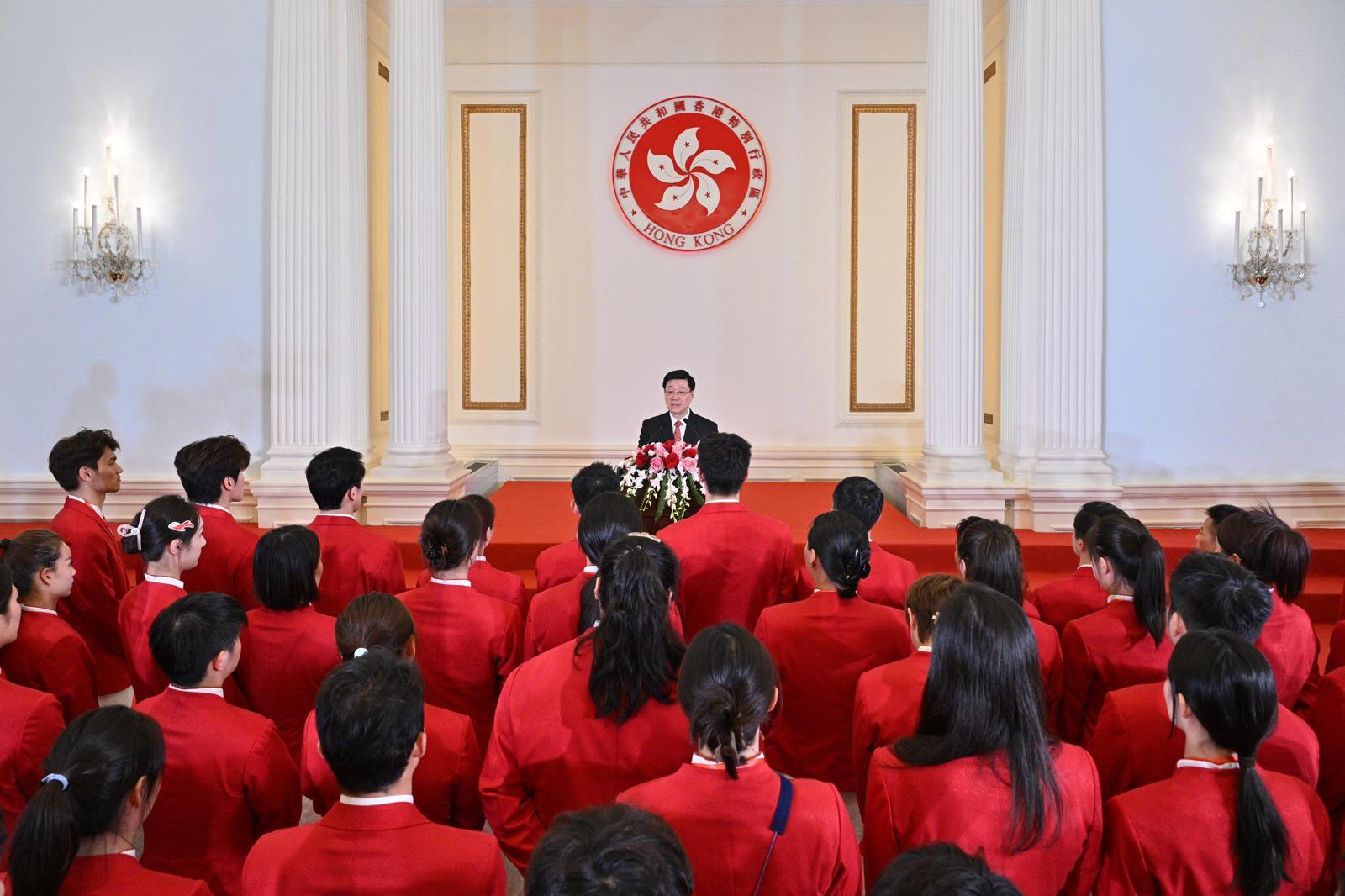 行政长官李家超今日（八月二十九日）在礼宾府出席二○二四年巴黎奥运会内地奥运健儿代表团抵港欢迎会。图示李家超在欢迎会致辞。