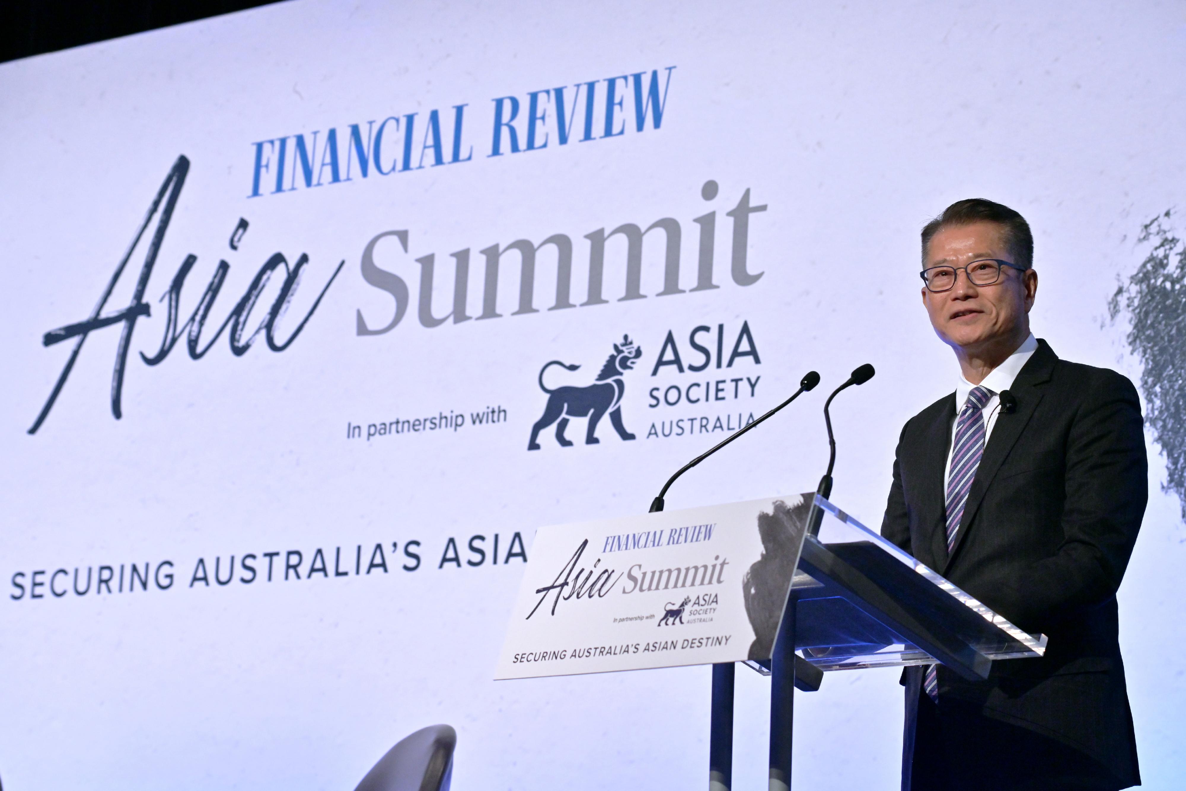 The Financial Secretary, Mr Paul Chan, attended the Asia Summit organised by the Australian Financial Review, in partnership with the Asia Society Australia, in Melbourne, Australia today (September 3, Melbourne time). Photo shows Mr Chan delivering a keynote speech on Hong Kong's economic future.